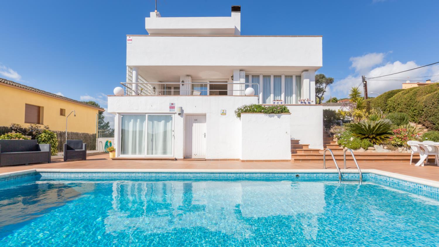 Villa Nuri