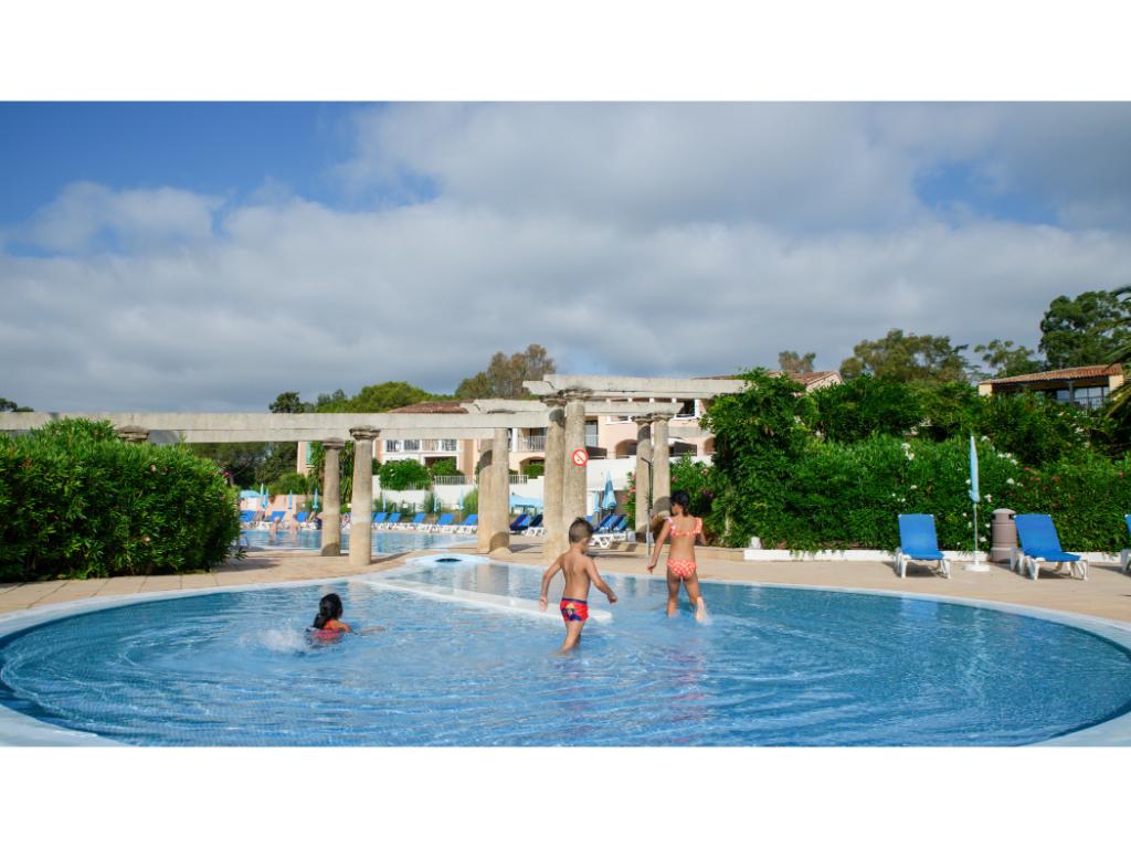 les-parcs-de-grimaud-2-3p-6-7-vm-ter-bal