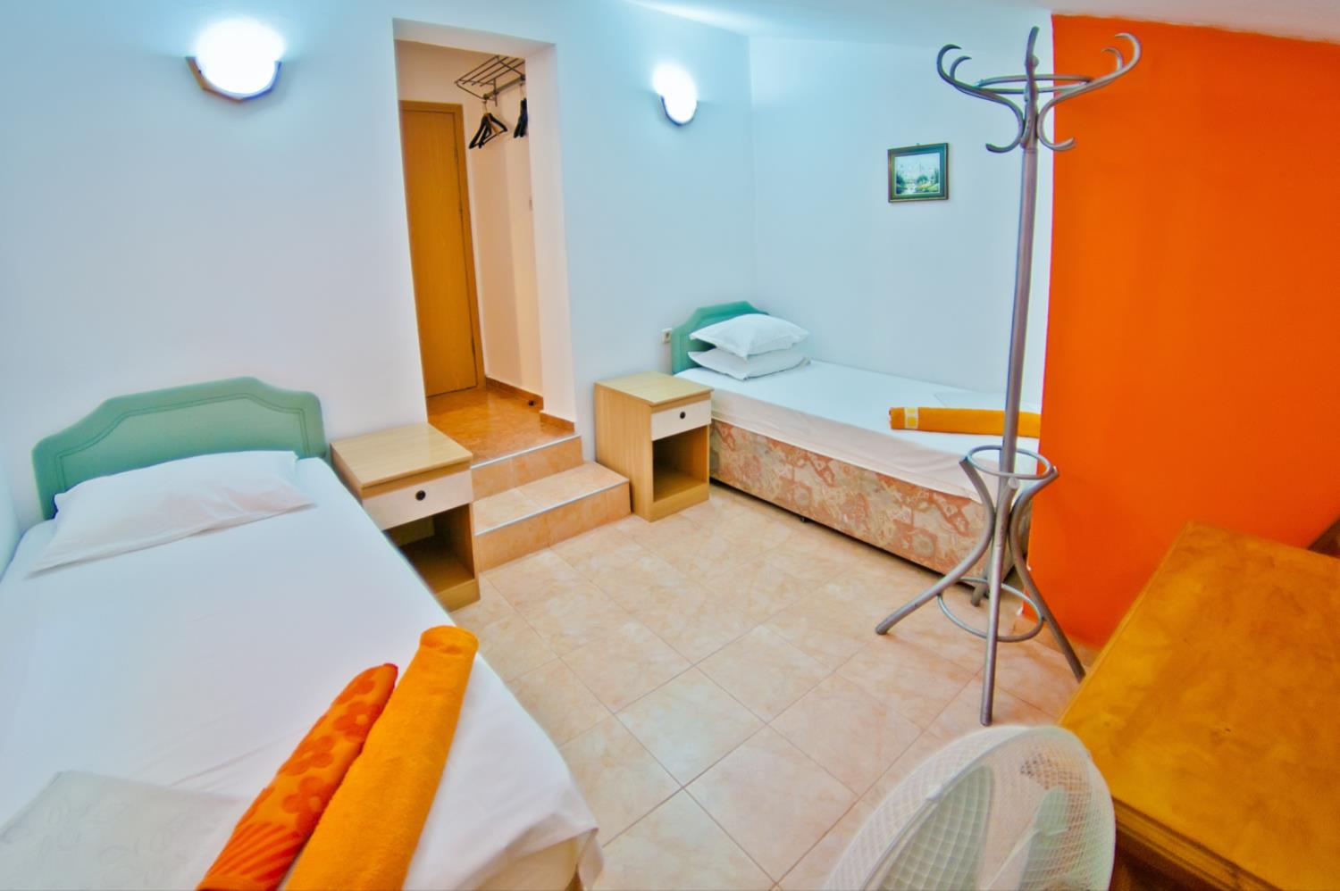 3BR Semi-detached Villa with seaview 8p