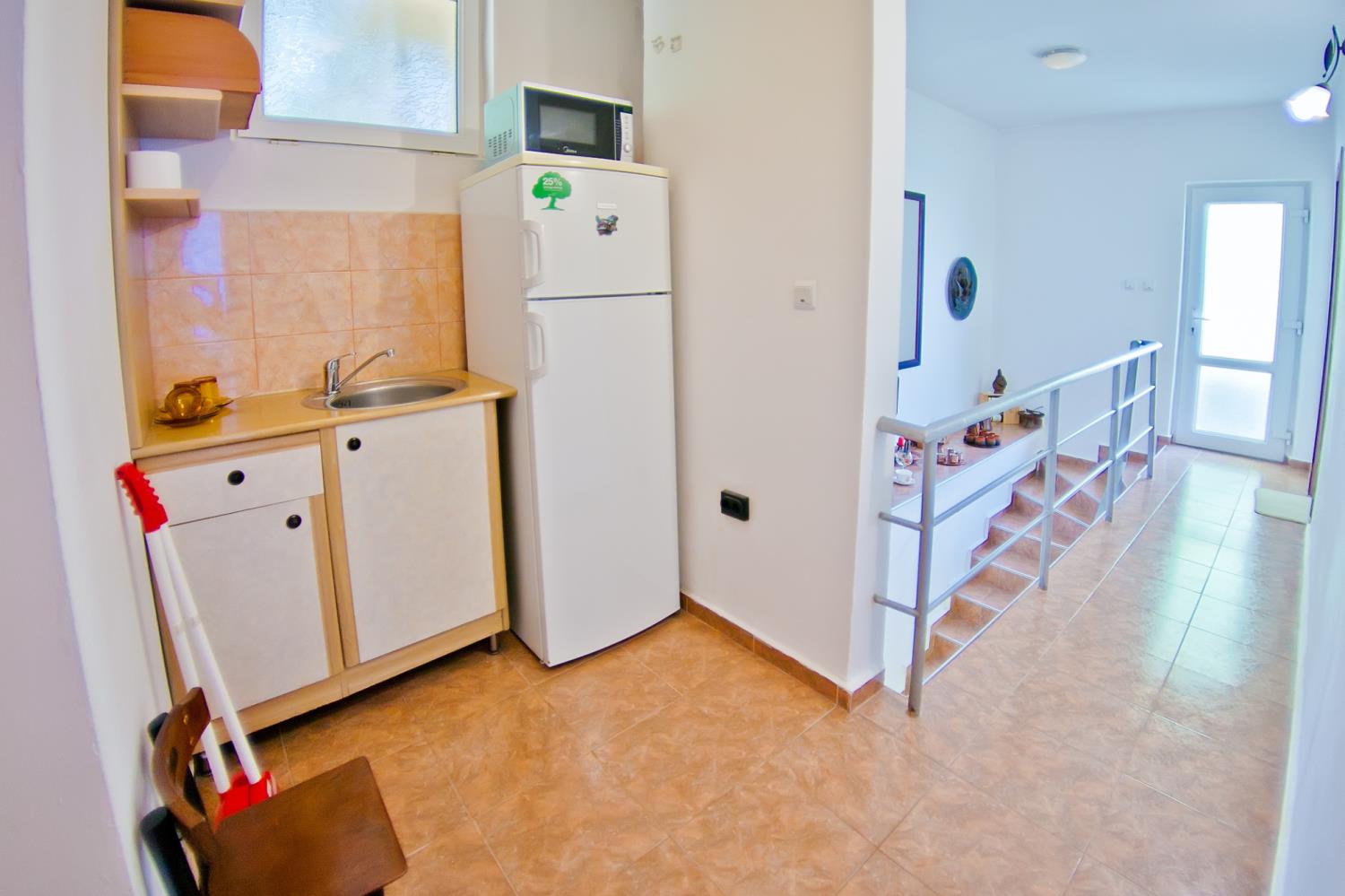 3BR Semi-detached Villa with seaview 8p