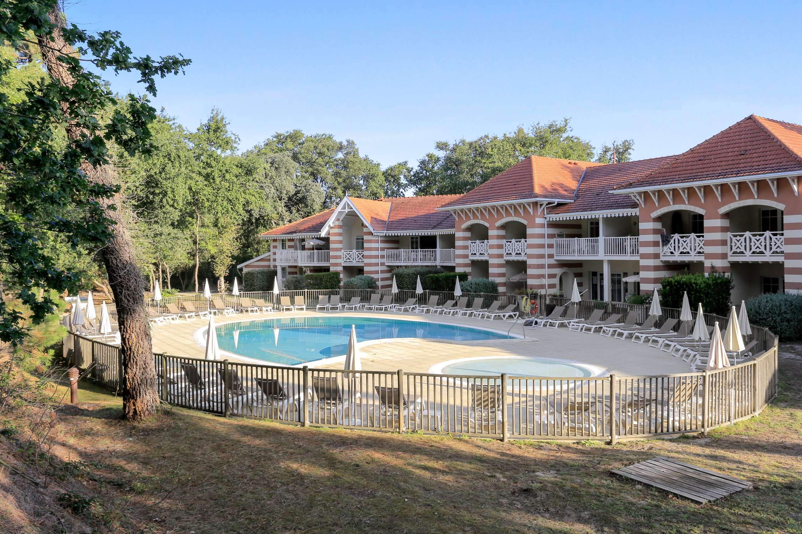 Les Dunes du Medoc 2p5p Vue Piscine