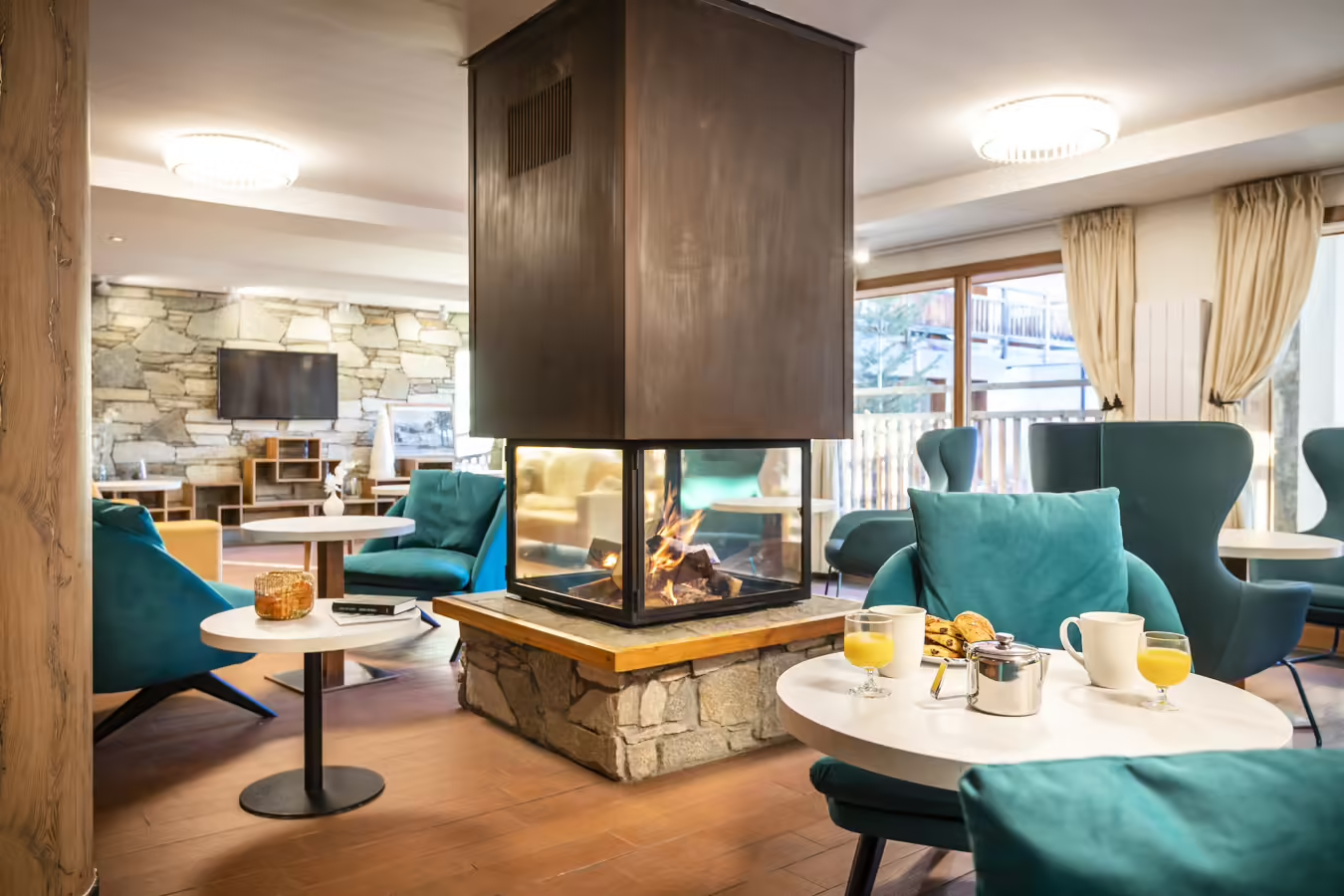 Swimming pool area near Airelles S6L 3 pièces 6 pers. Confort + in France