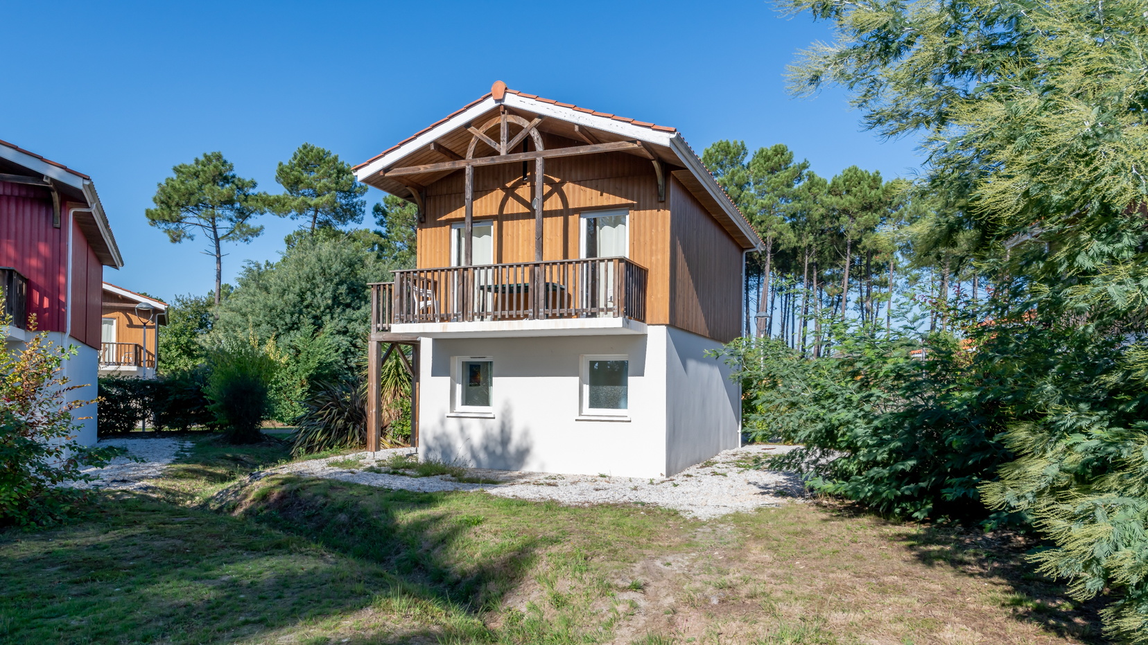Outdoor terrace and garden at Le Domaine des Grands Lacs ST2H in France