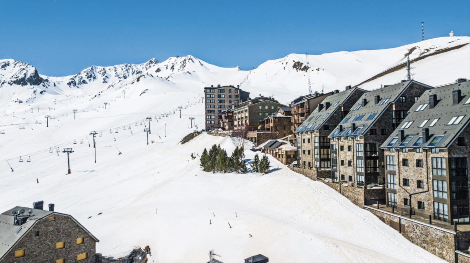 Kitchen facilities at Pas de la Casa Princesa 2p5p in AD