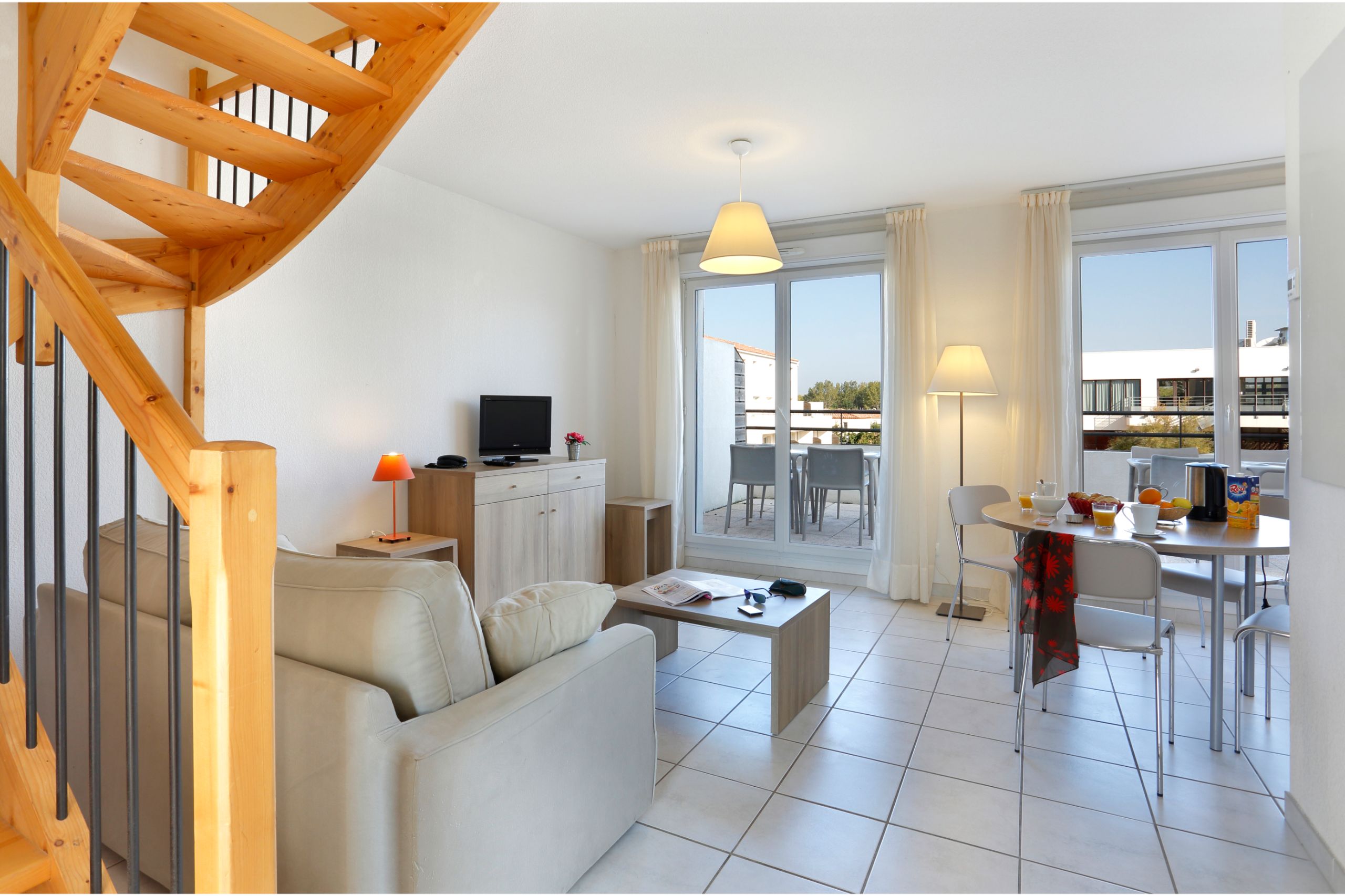 residence-cap-camargue-3p6v