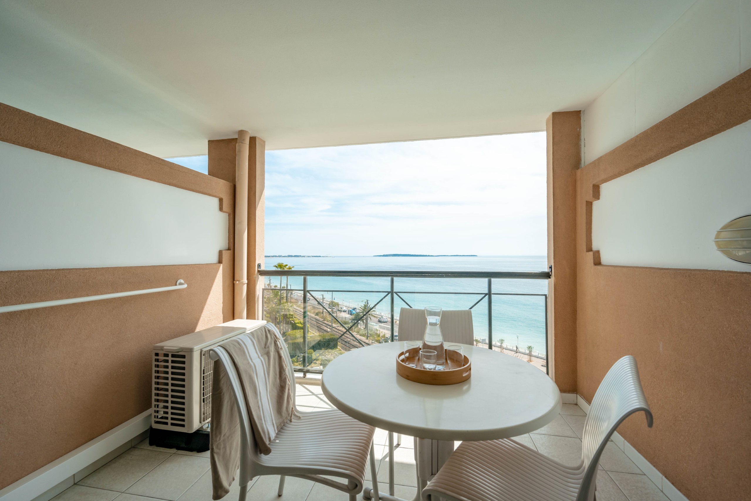Cannes Verrerie 2p4p A/C Sea View