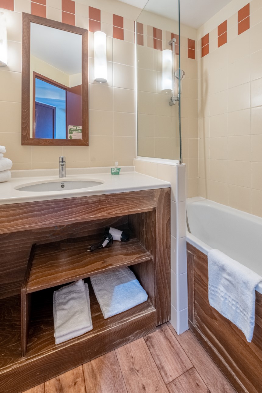 Le Belmont 2p4p Mountain view