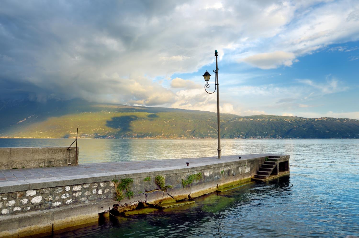 Liano Rosa-view lake & parking — 3
