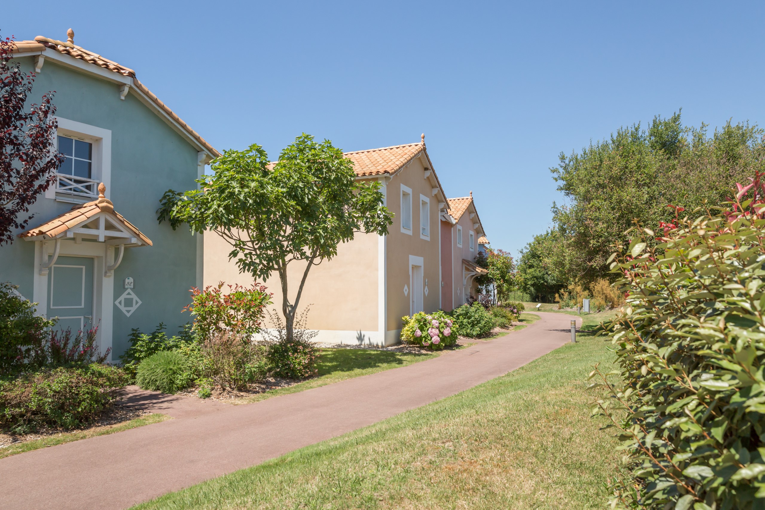 le-domaine-de-bourgenay-2p4p-renovated