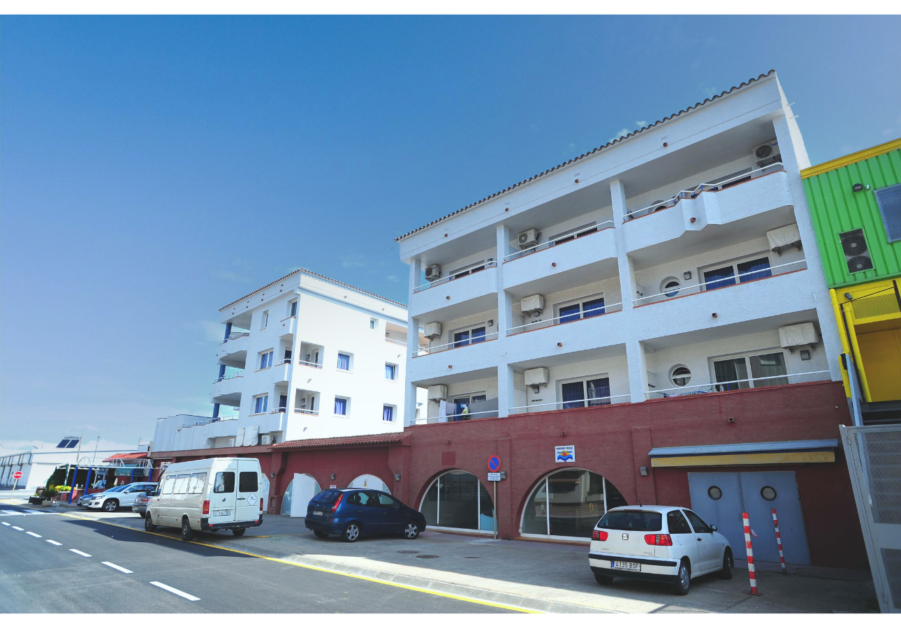 Bedroom accommodation at Empuriabrava Maurici Park 4p6p in Spain
