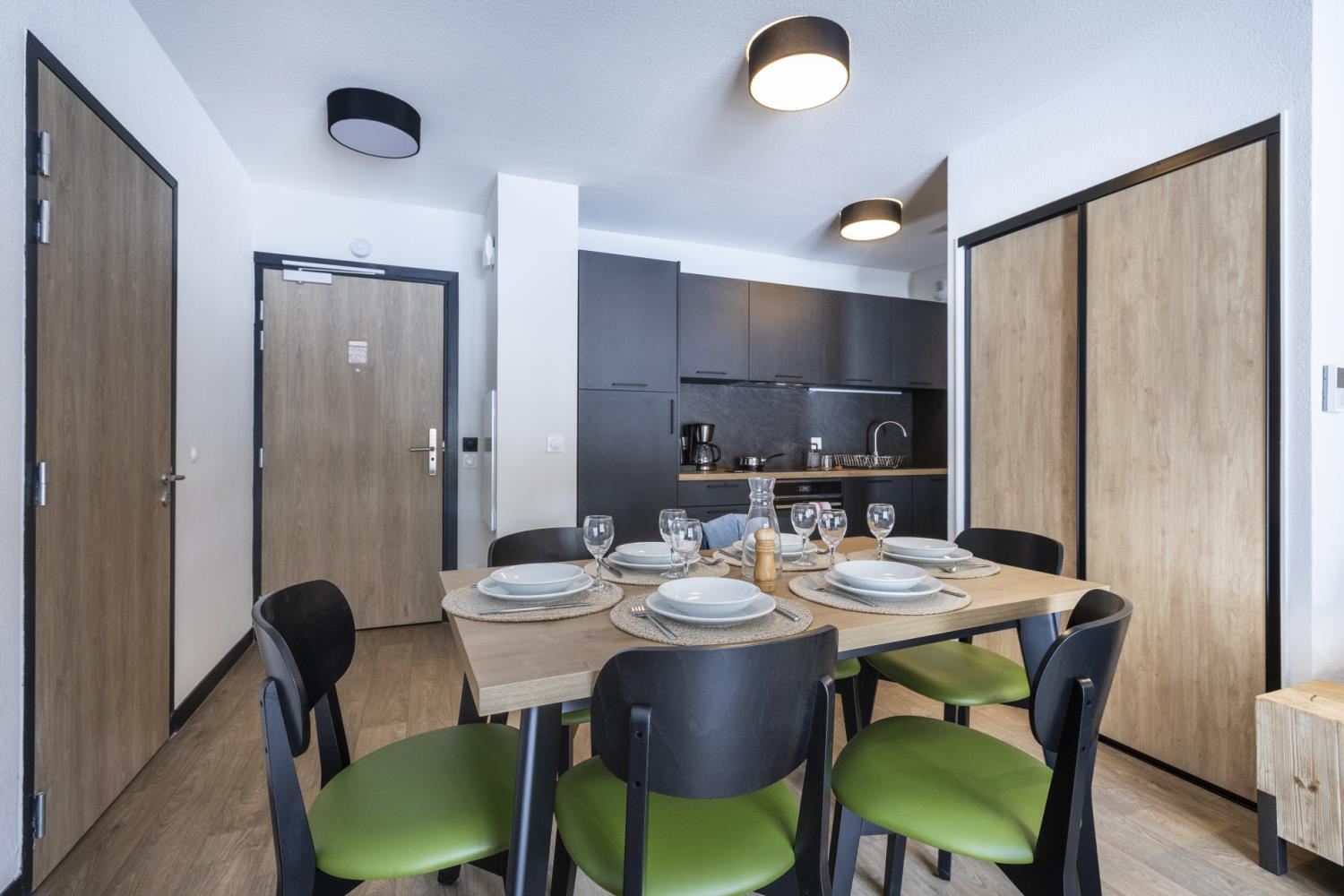 Outdoor terrace and garden at Le Serra Neva 2p4p Comfort in France