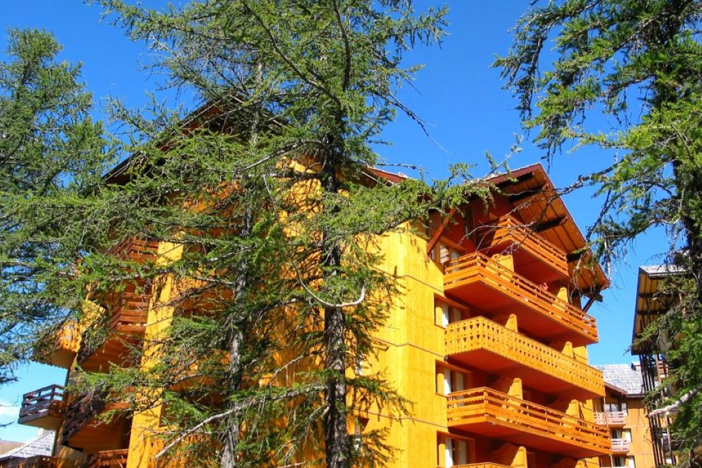 Vega Residence 2P5S