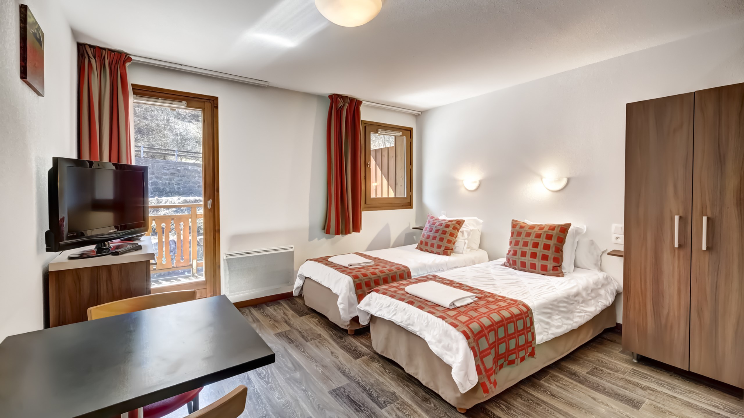 residence-grand-massif-st2s