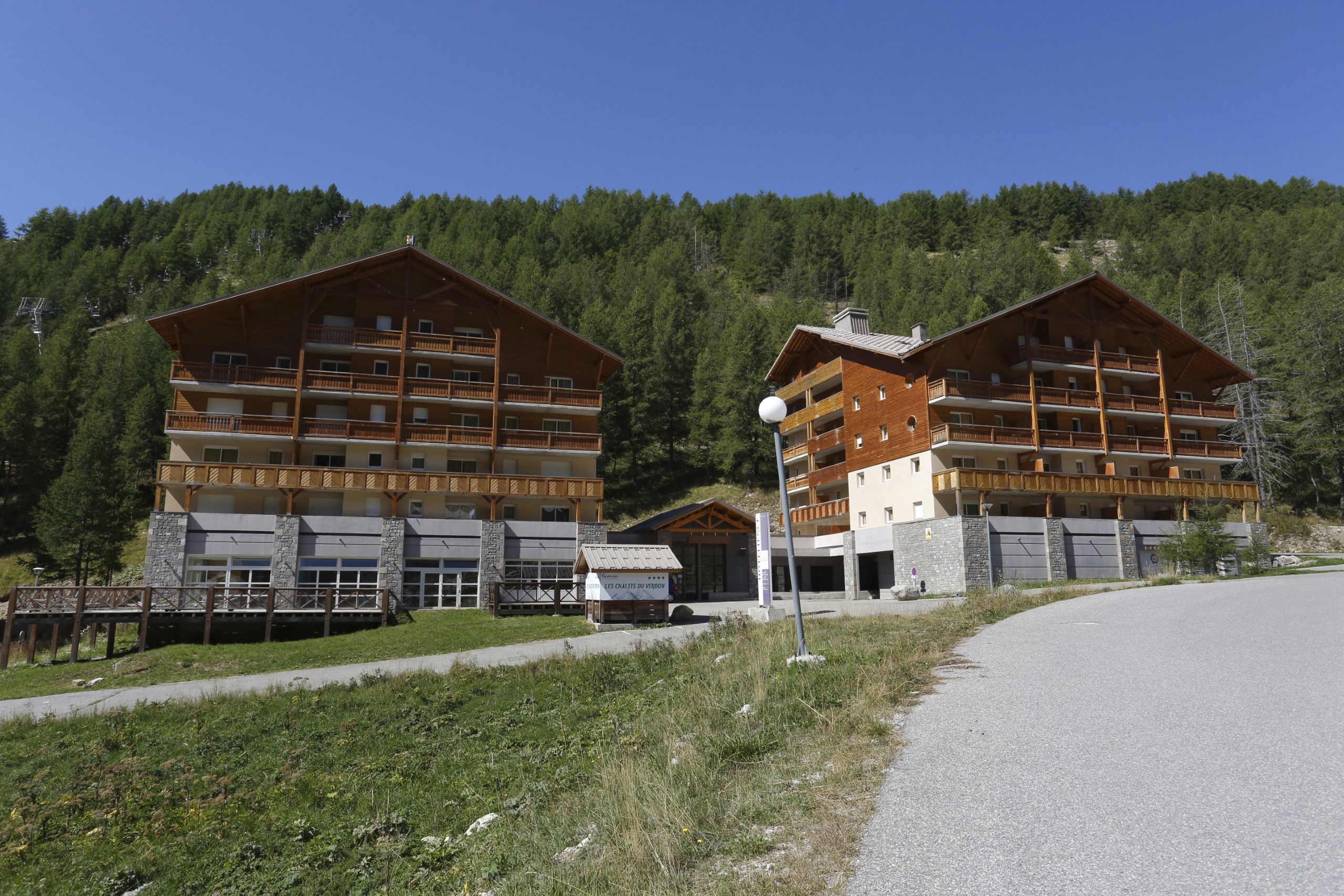 les-chalets-du-verdon-2p4s