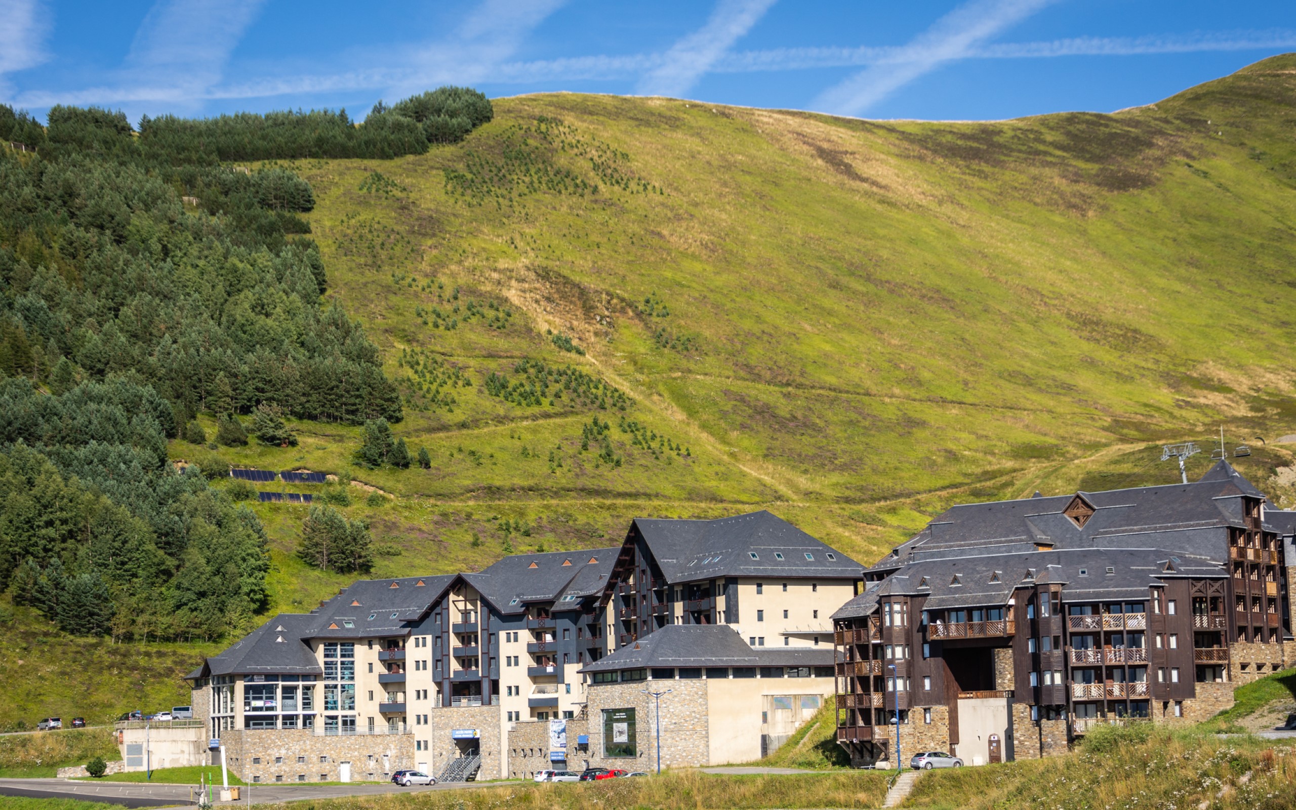 residence-privilege-2p4s