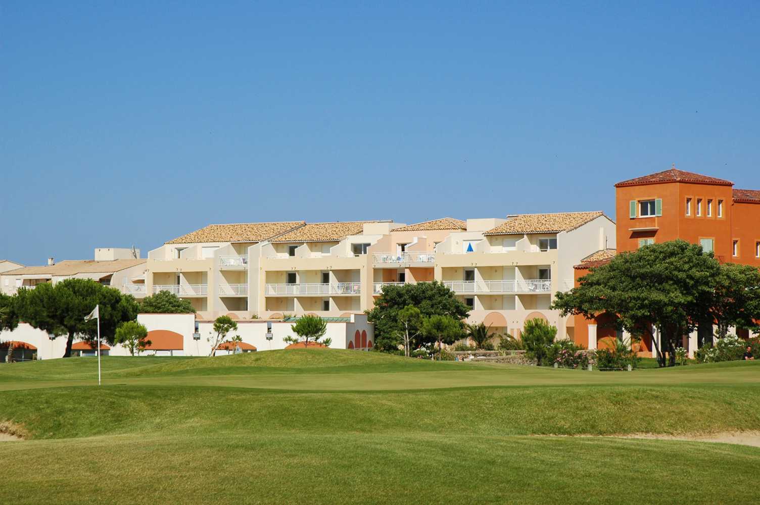 Interior living area at Résidence Palmyra Golf 3P6S in France