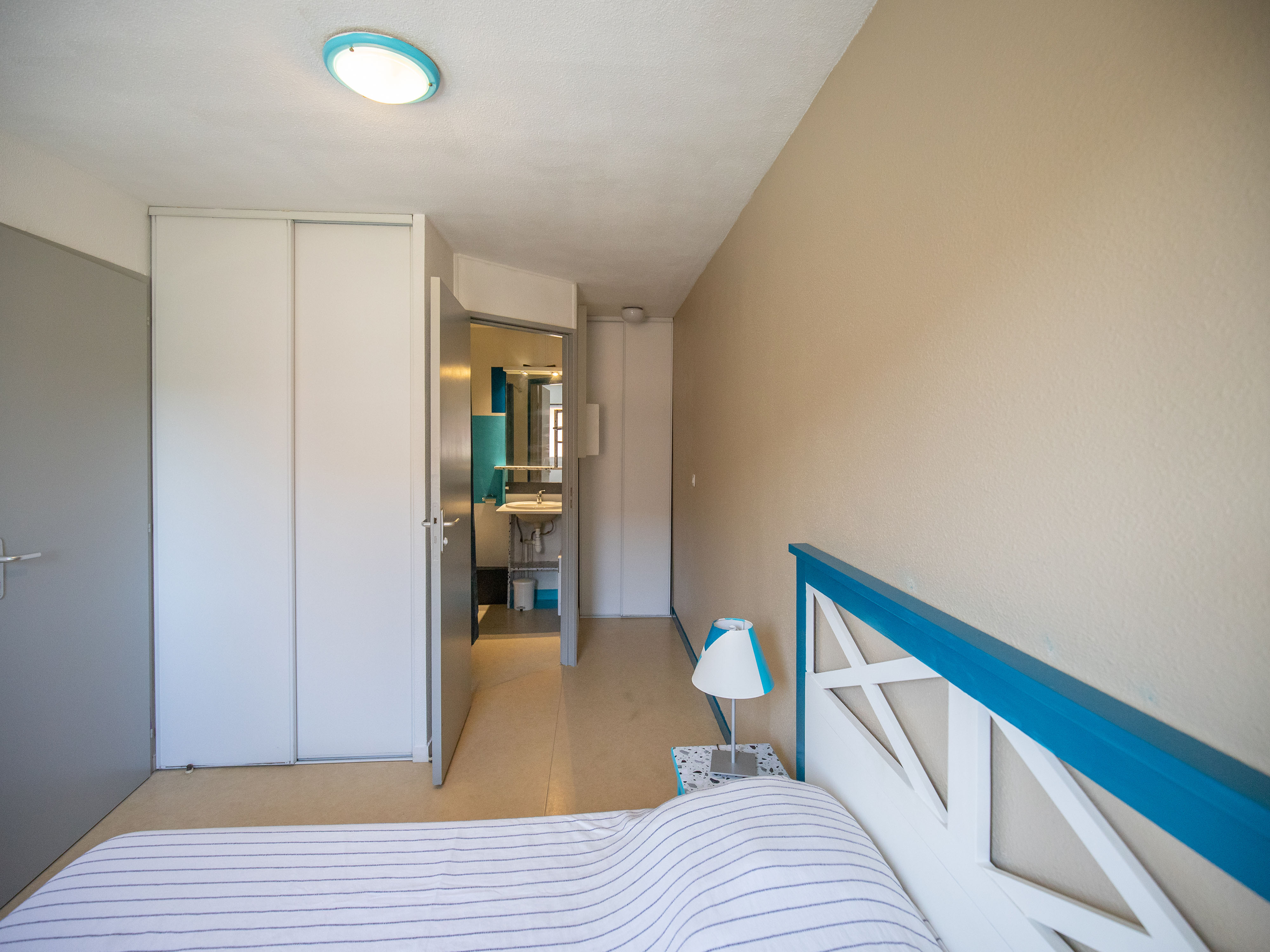Bedroom accommodation at Les Villas du Lac 2P4S in France