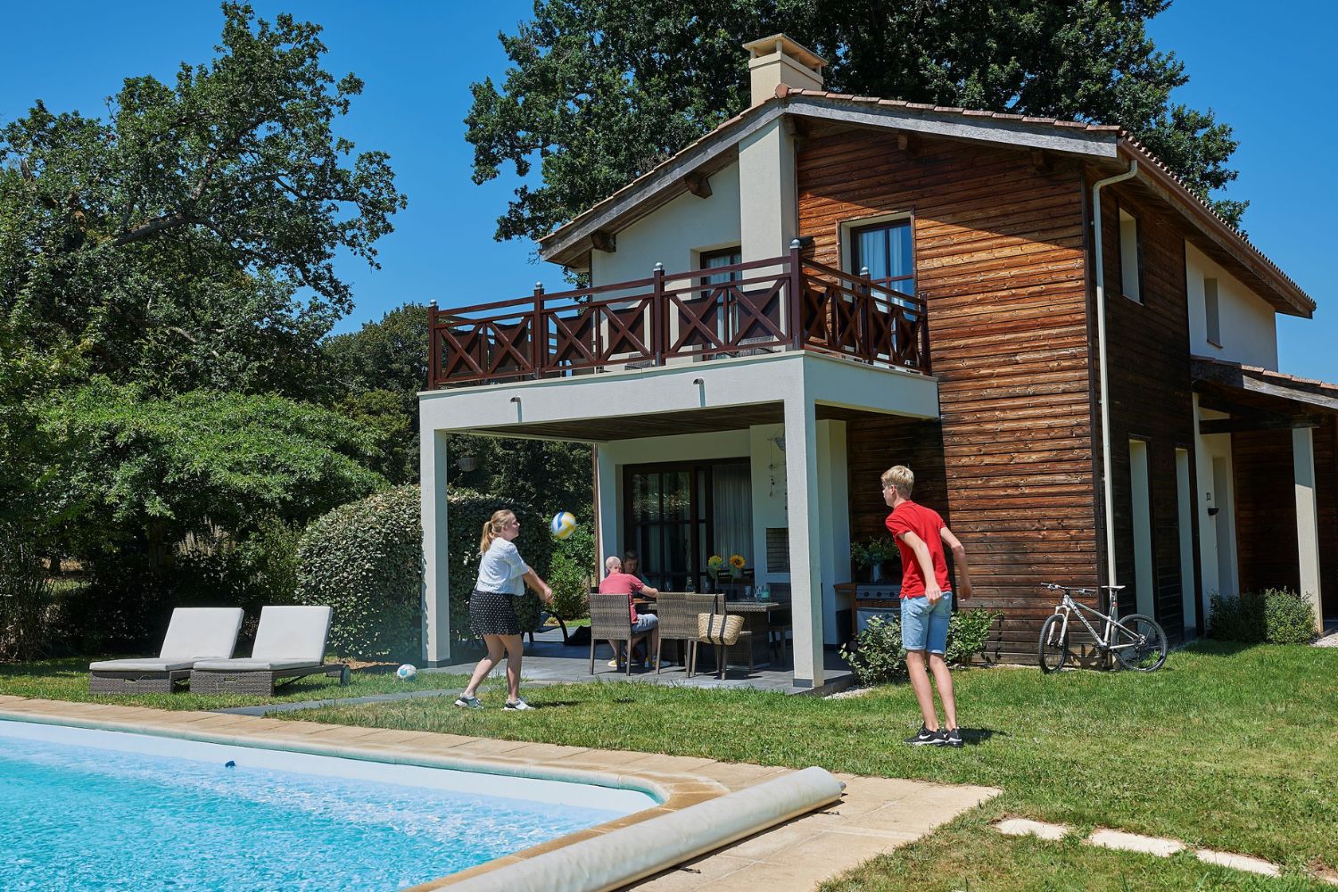 Fronsac Deluxe Piscine 6p afbeelding