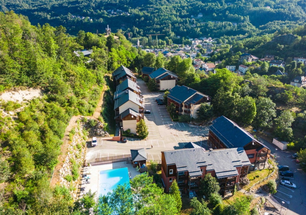 le-domaine-de-la-vallee-dax-2p6c-clim