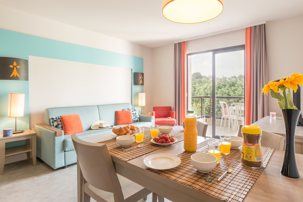 L'Archipel (Brittany) 2p5p NR