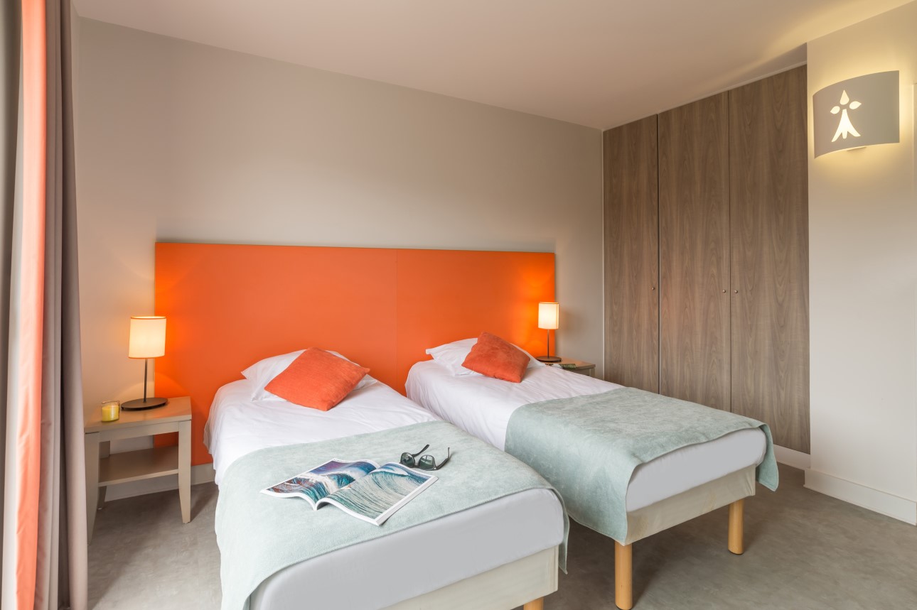 Swimming pool area near L'Archipel (Brittany) 2p5p NR in France