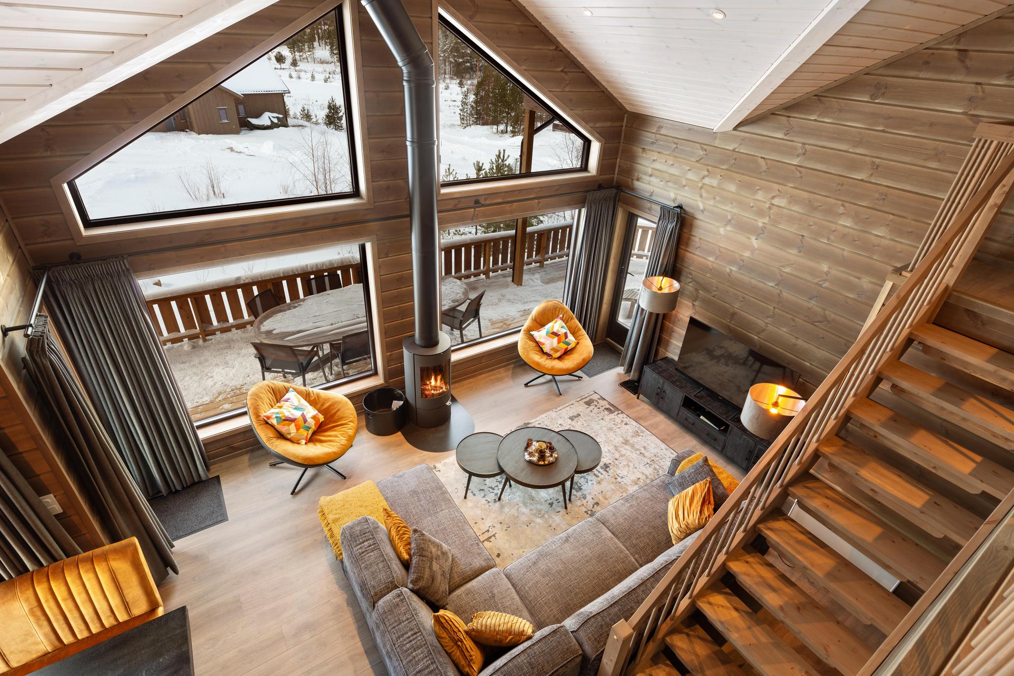 Outdoor terrace and garden at Sigr Hytte 8p in NO