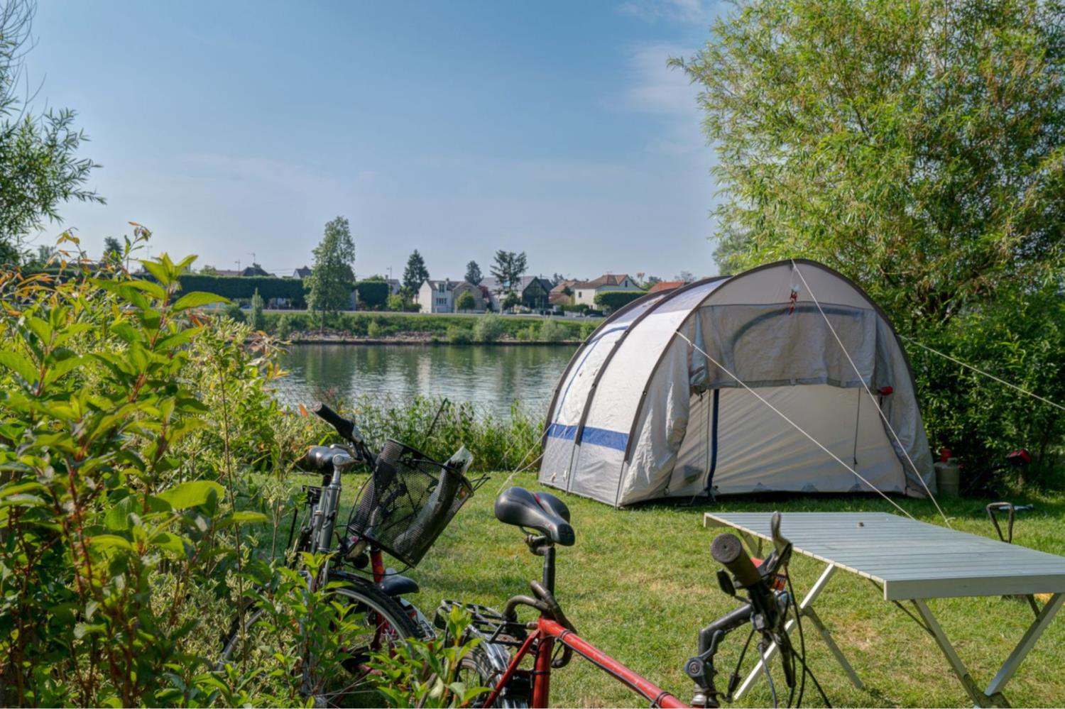 Cottage by the Seine 4p****