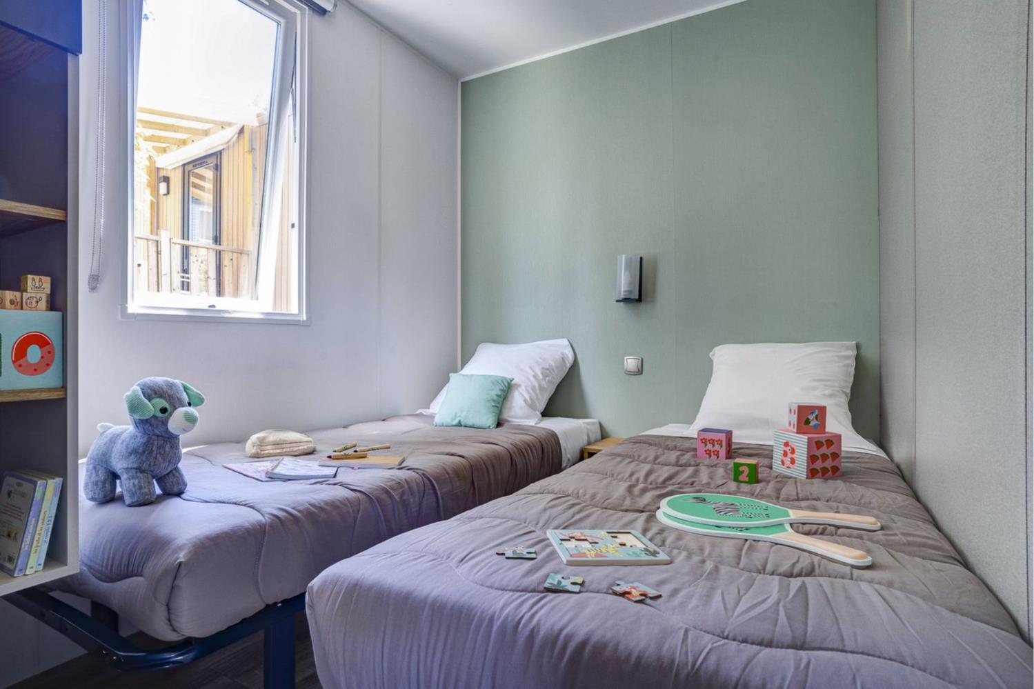 Cottage Friends 10p AirCon