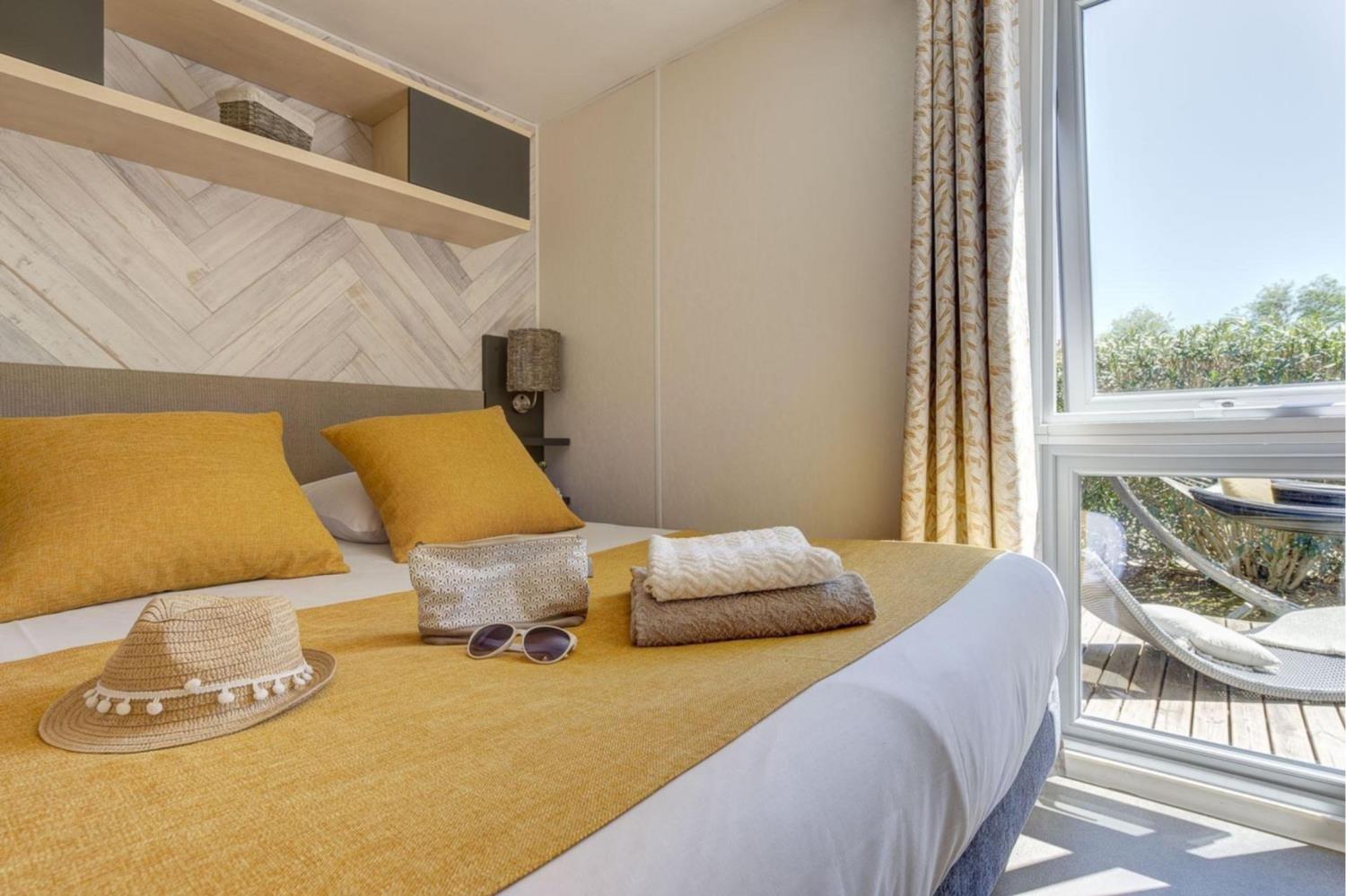 Outdoor terrace and garden at Cottage Keywest 5p 2Bdrms AirConPremium in France