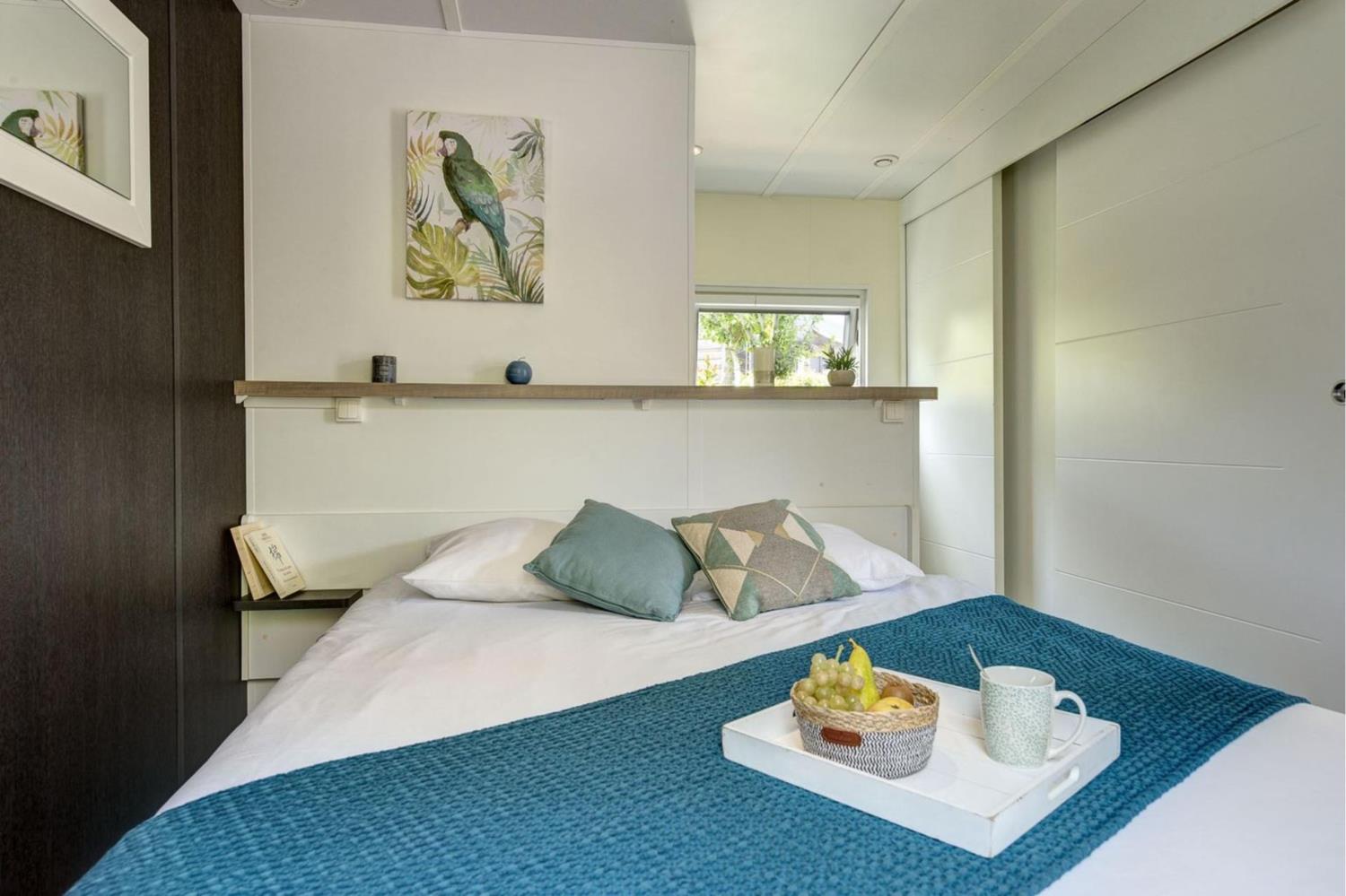 Swimming pool area near Cottage Taos with suite 7p 3Bdrms AirCon in France