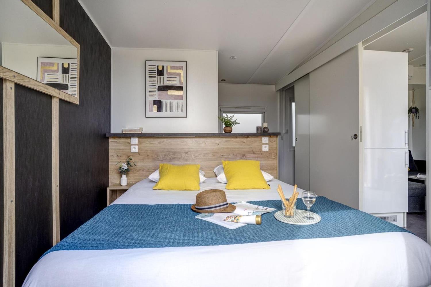 Outdoor terrace and garden at Cottage Taos 5p 2Bdrms AirConPremium in France