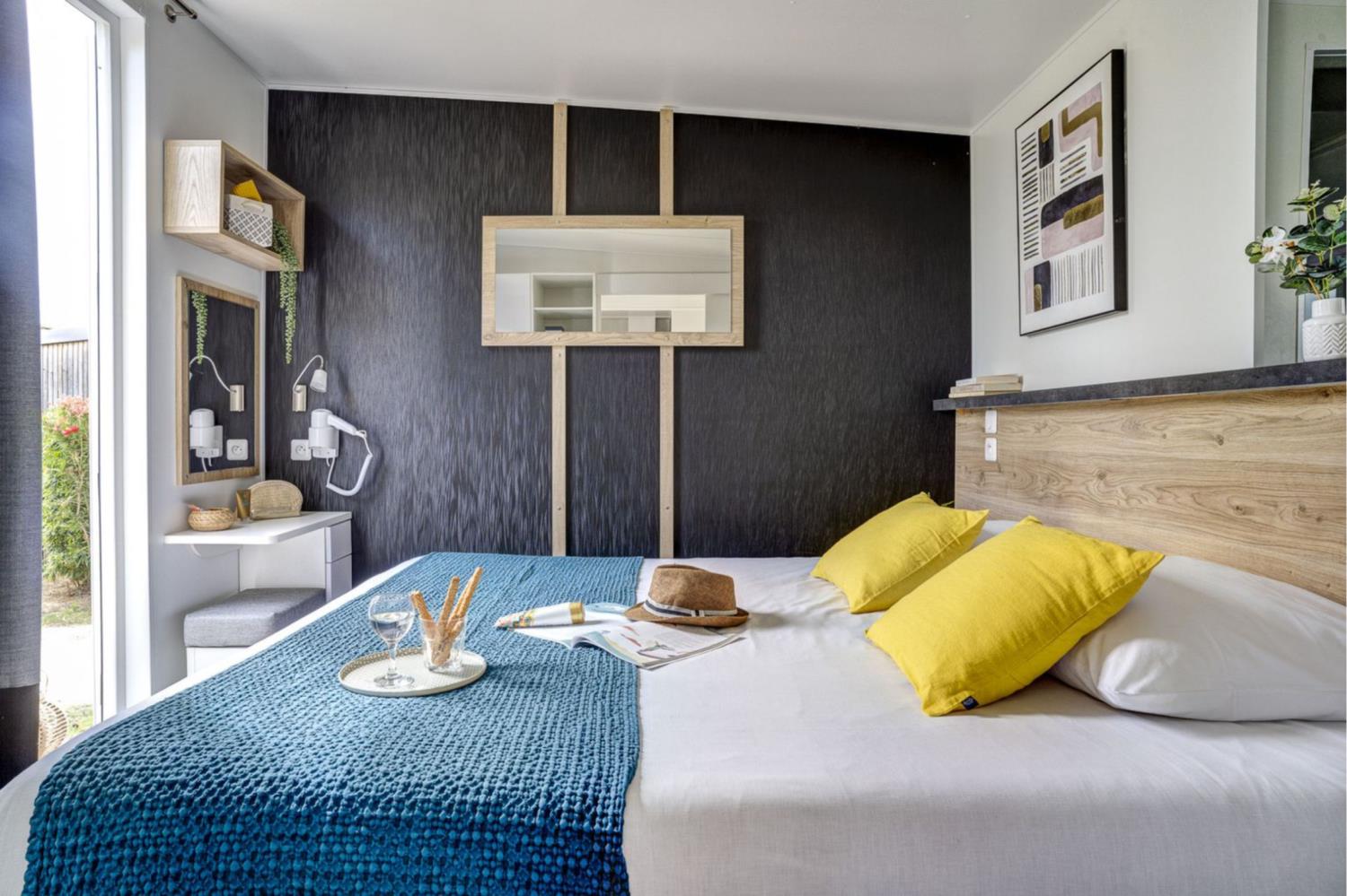 Swimming pool area near Cottage Taos 5p 2Bdrms AirConPremium in France