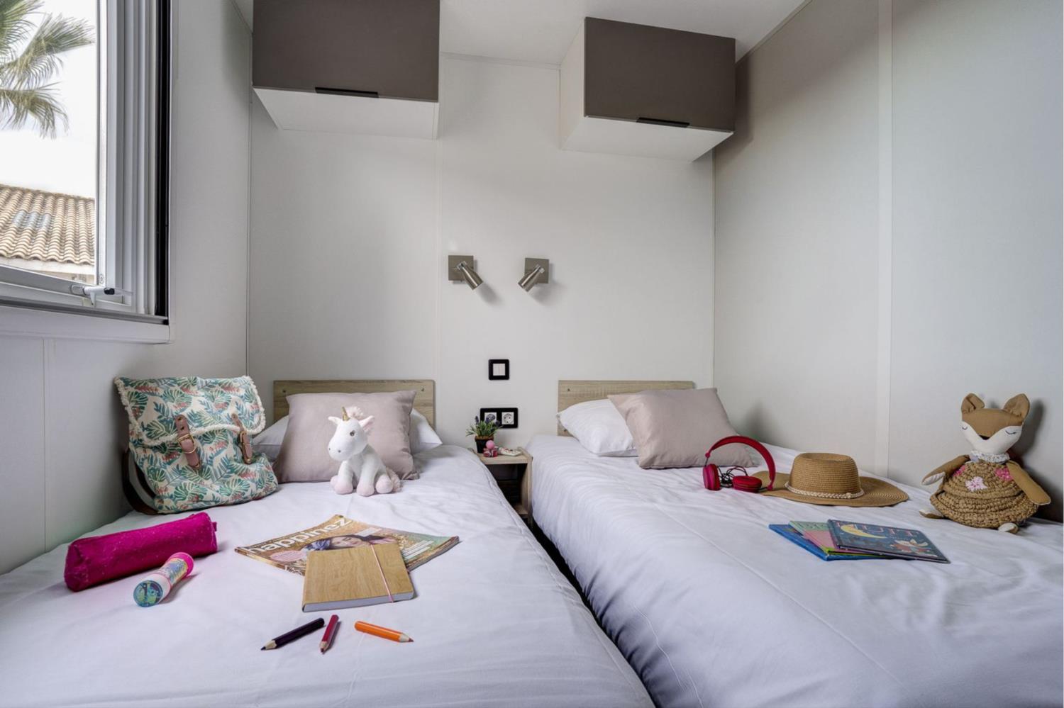 Outdoor terrace and garden at Cottage Bahia 6p 3Bdrms AirConPremium in France