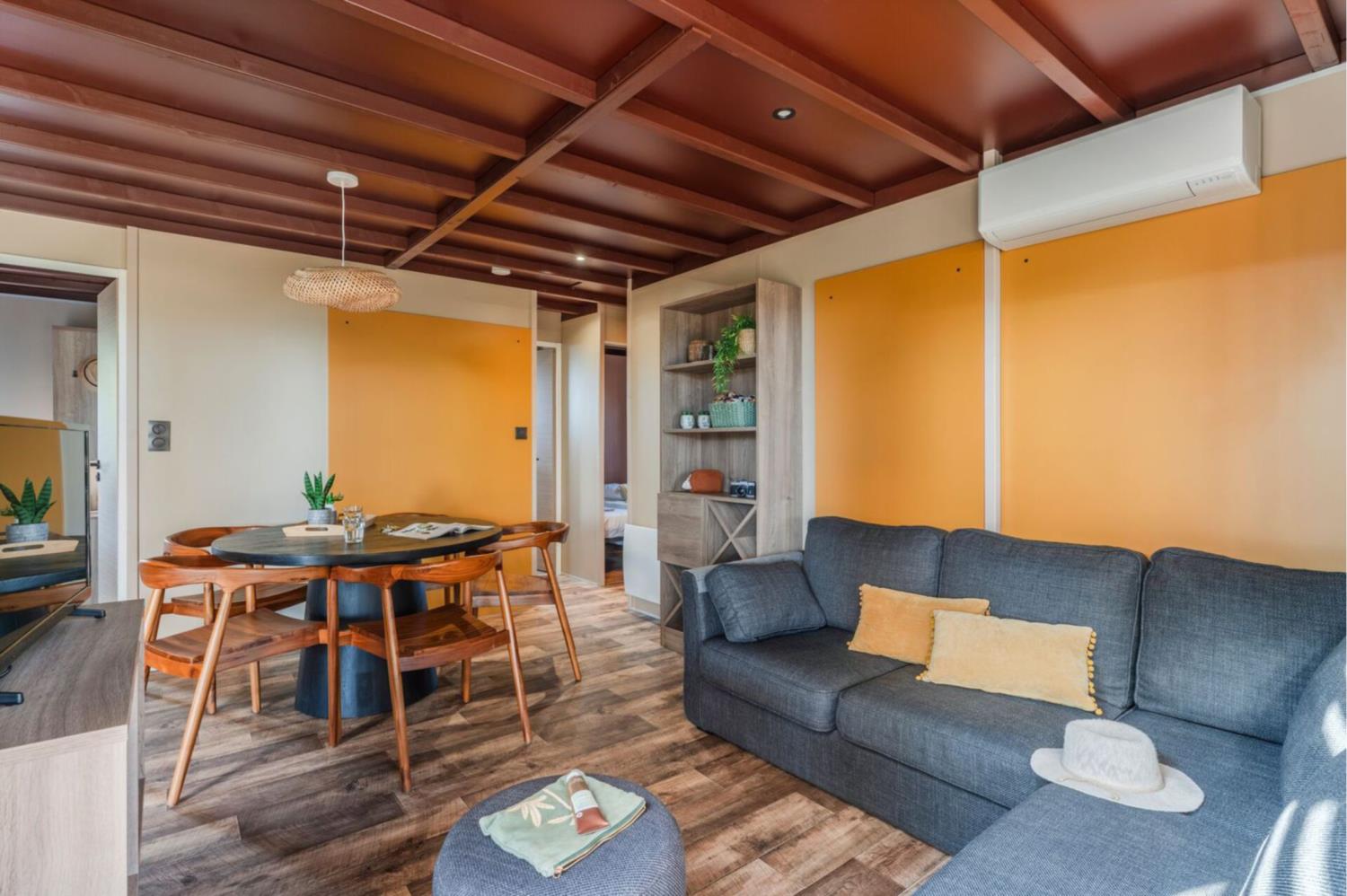 Swimming pool area near Chalet 7p 3Bdrms AirCon **** in France