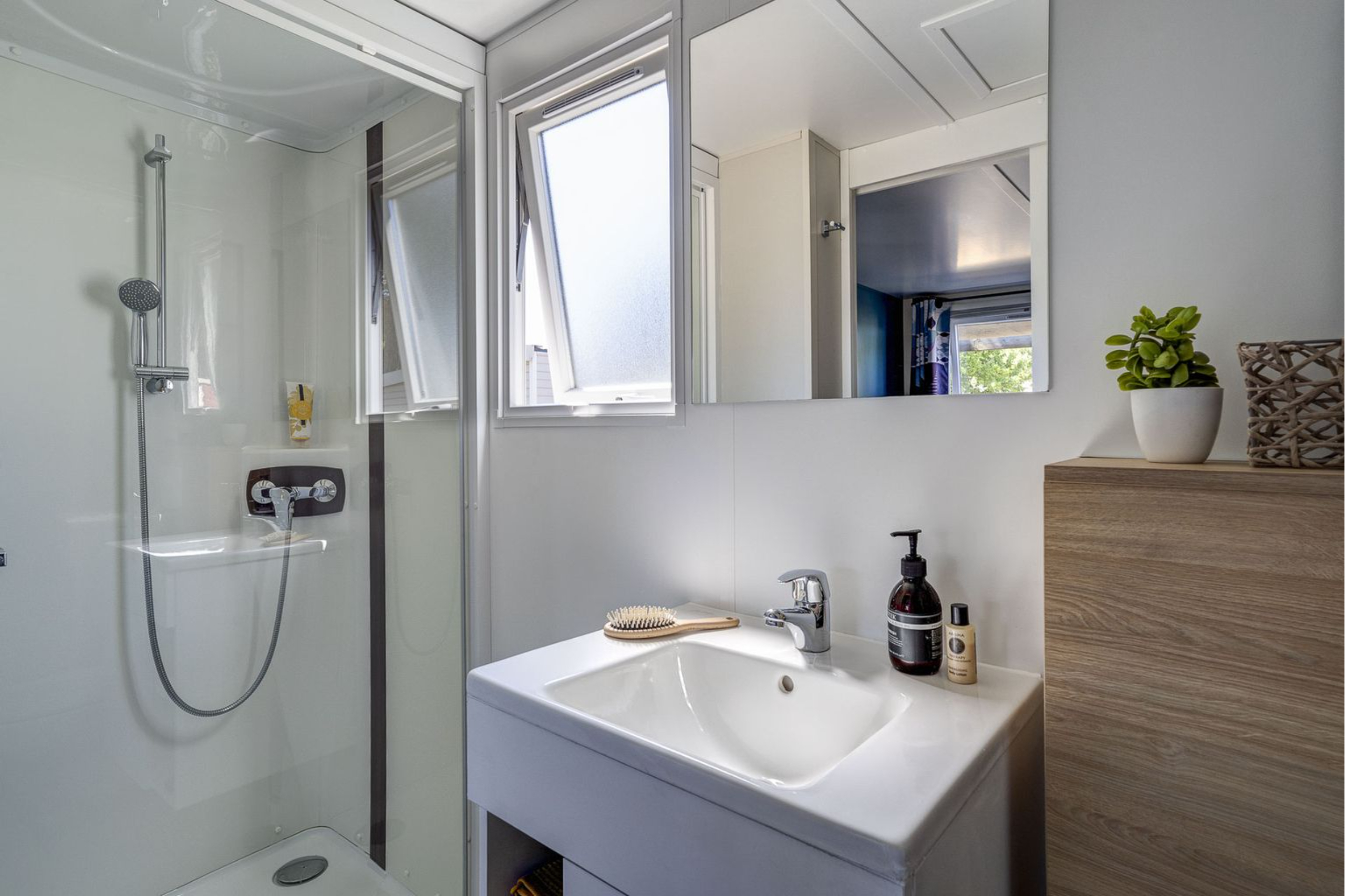 Swimming pool area near Cottage Bahia 5p 2Bdrms AirConPremium in France