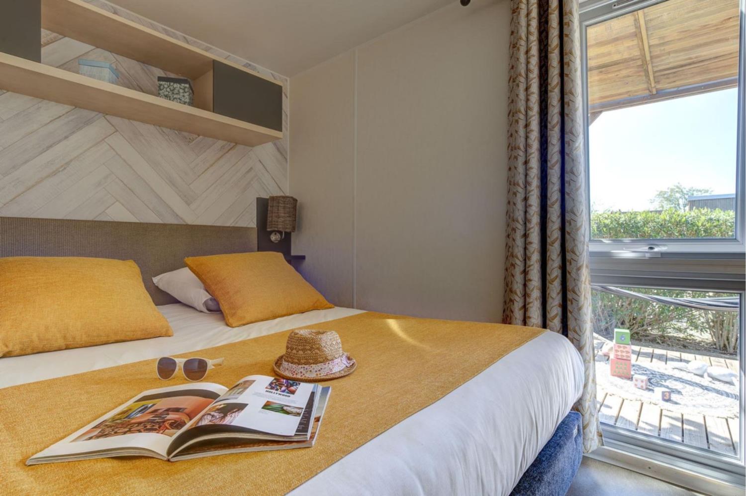 Swimming pool area near Cottage Keywest with suite 7p 3Bdrms Air in France