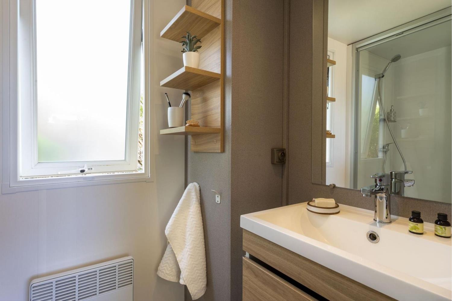 Cottage Laurier 6p 3Bdrms AirCon ****