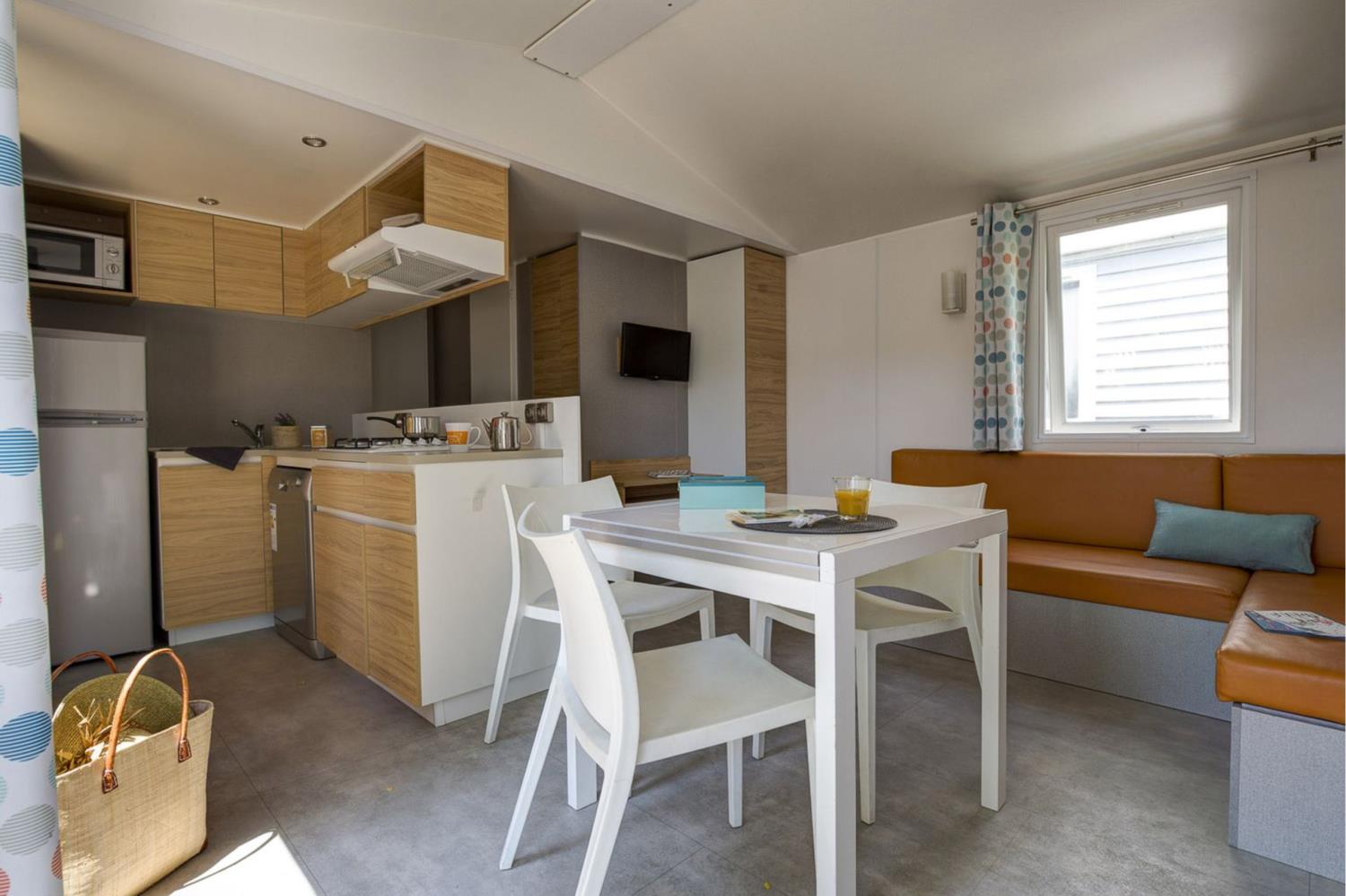 Outdoor terrace and garden at Cottage Provençal 6p 3Bdrms AirCon **** in France