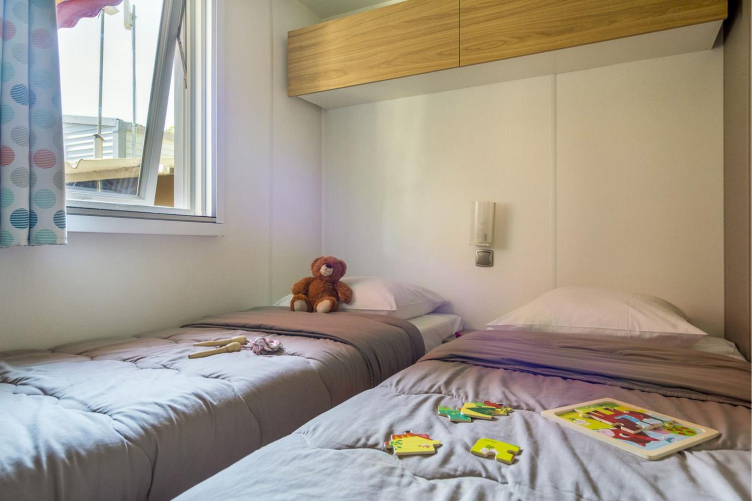 Swimming pool area near Cottage Friends 10p 5Bdrms AirCon **** in France