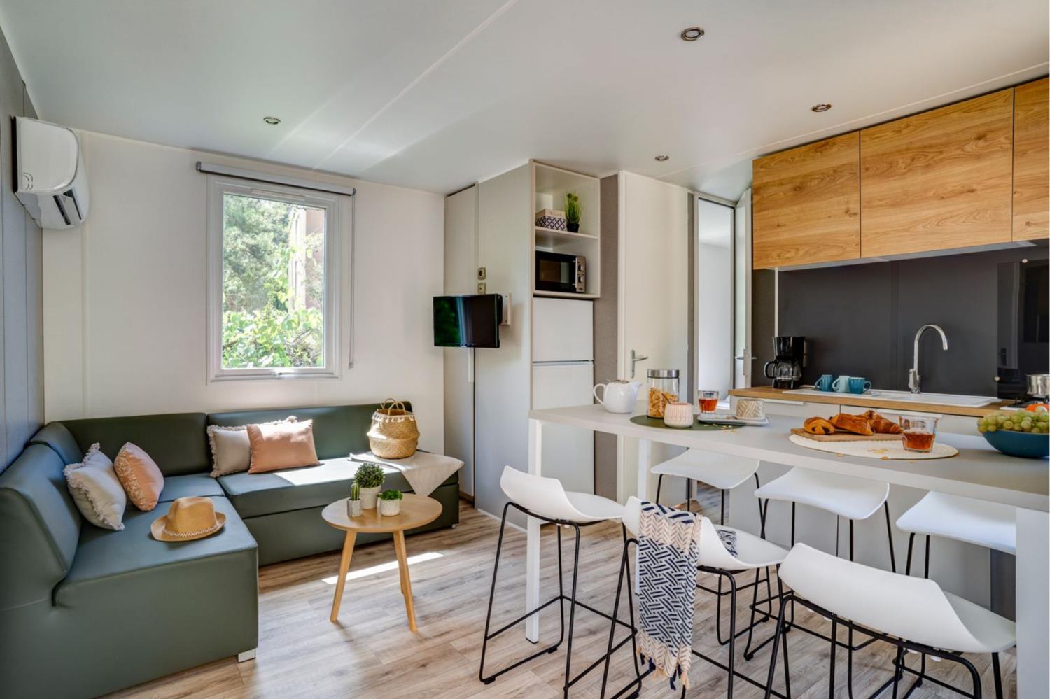 Cottage Friends 10p 5Bdrms AirCon ****