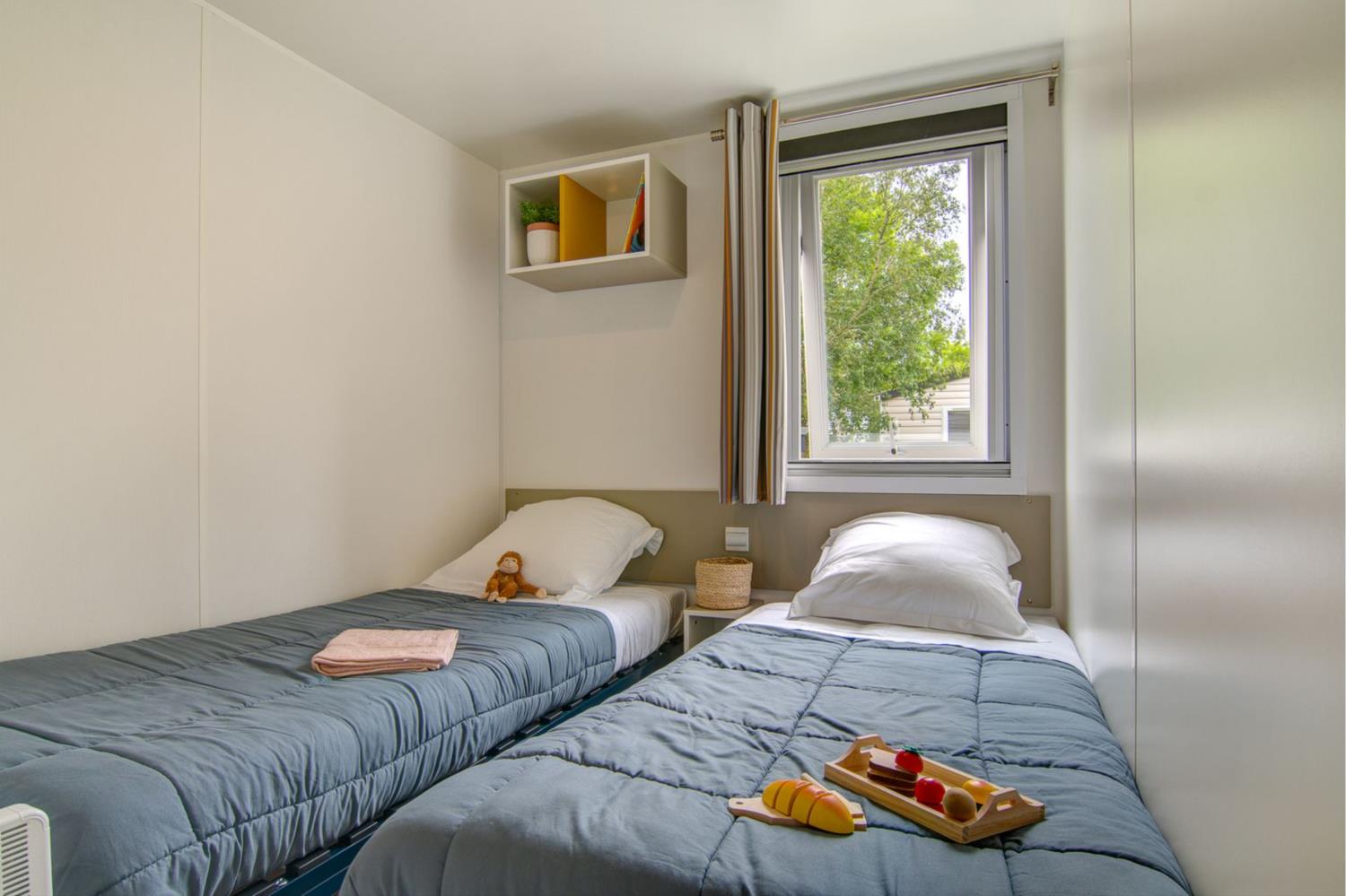 Swimming pool area near Cottage 6p 3Bdrms **** in France