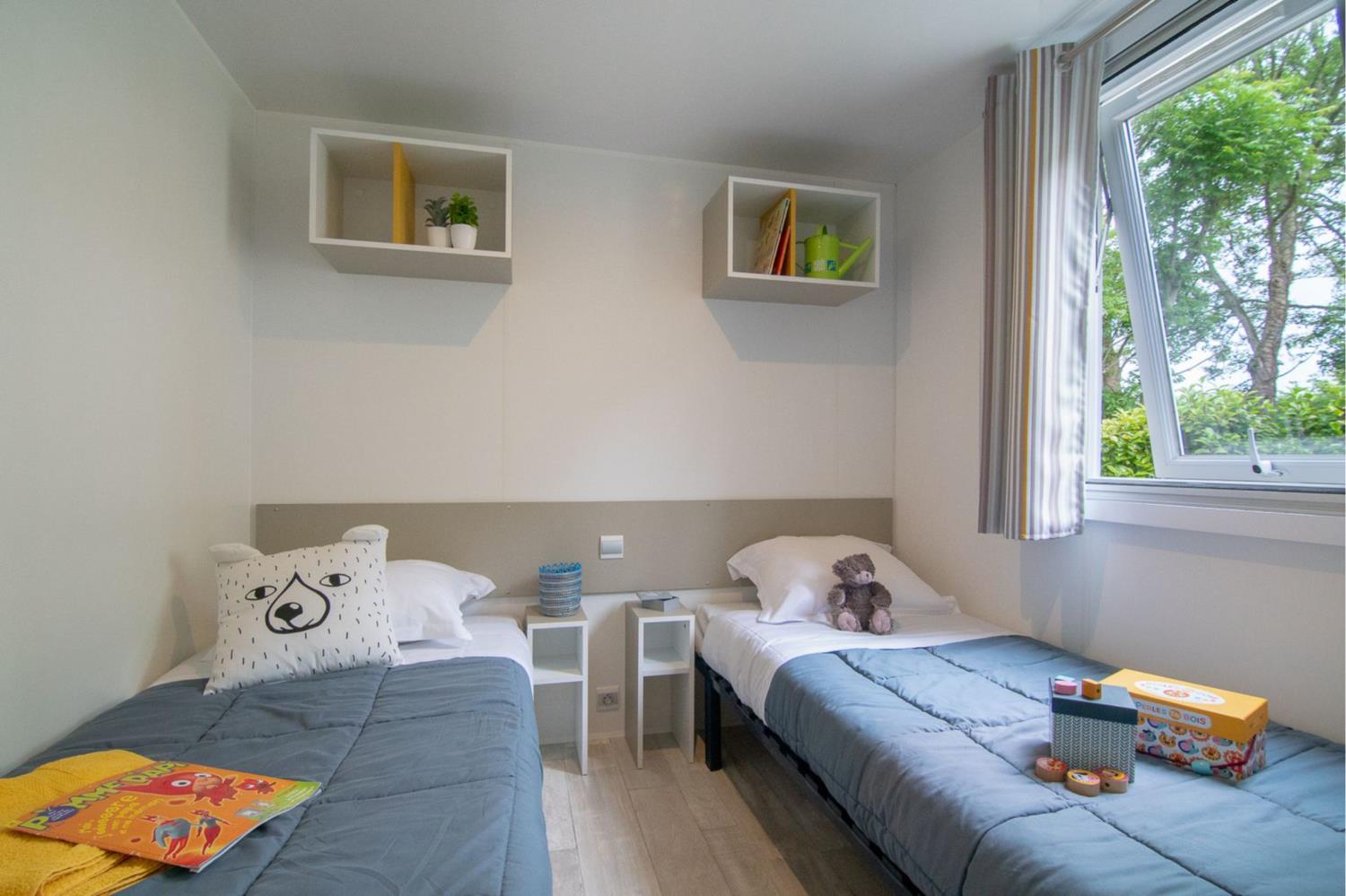 Outdoor terrace and garden at Cottage 4p 2Bdrms **** in France