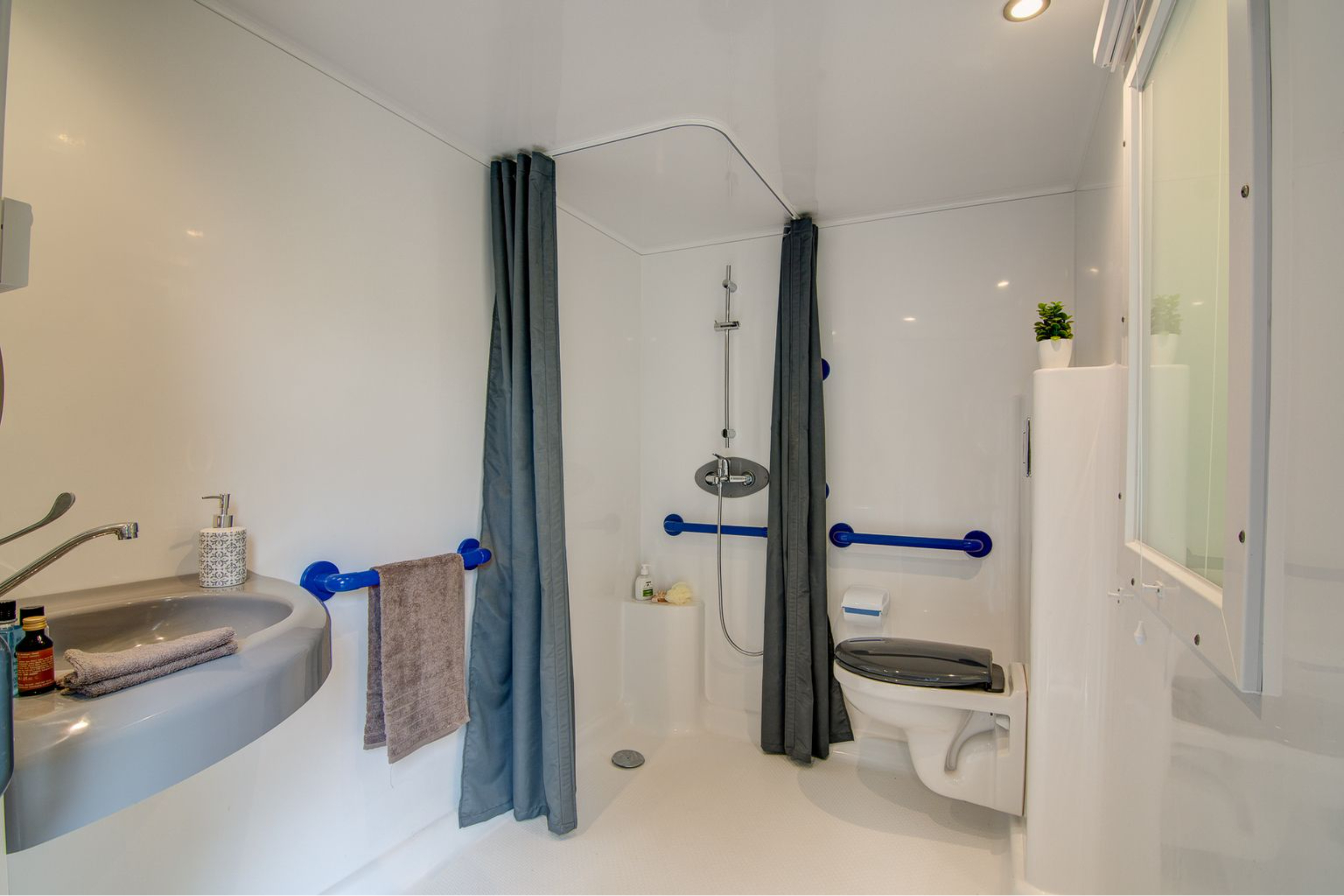 Cottage 4p 2Bdrms AirCon ****