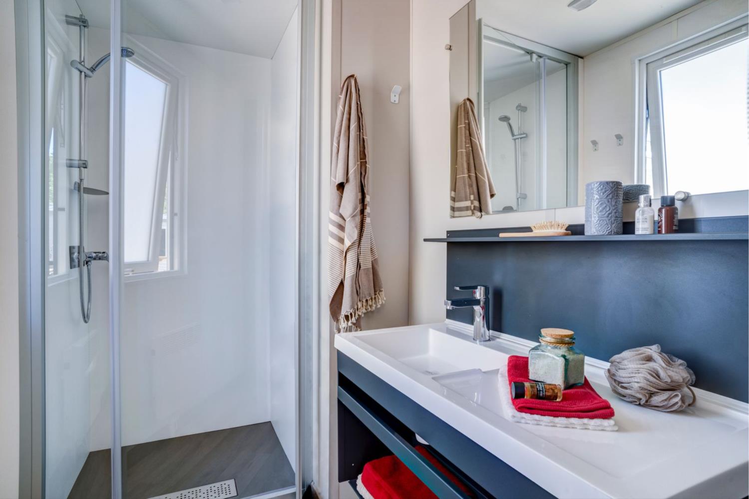 Cottage Friends 10p 5Bdrms ****