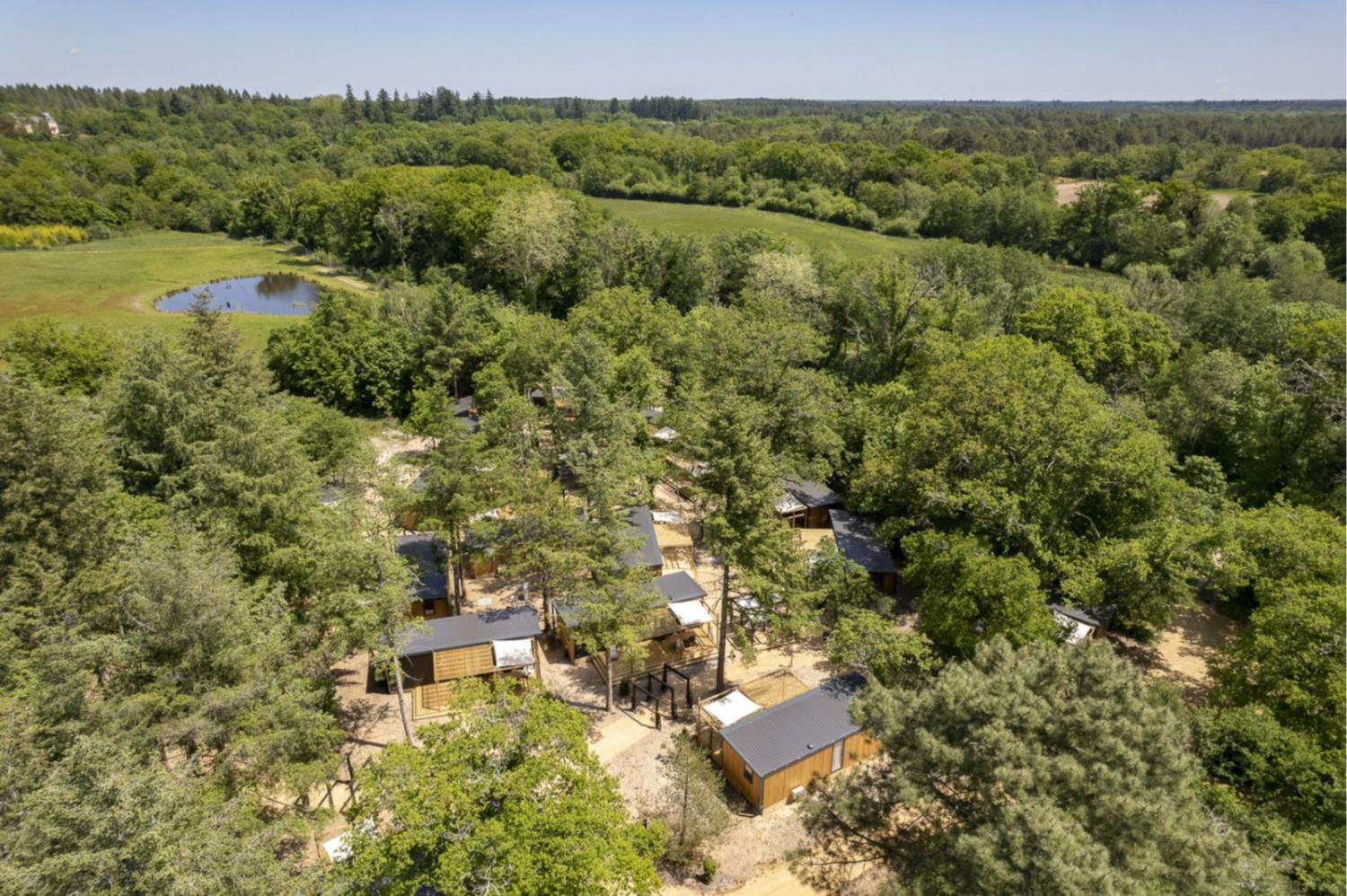 Swimming pool area near Tree-house Forest Camp 5/6p 2Bdrms in France