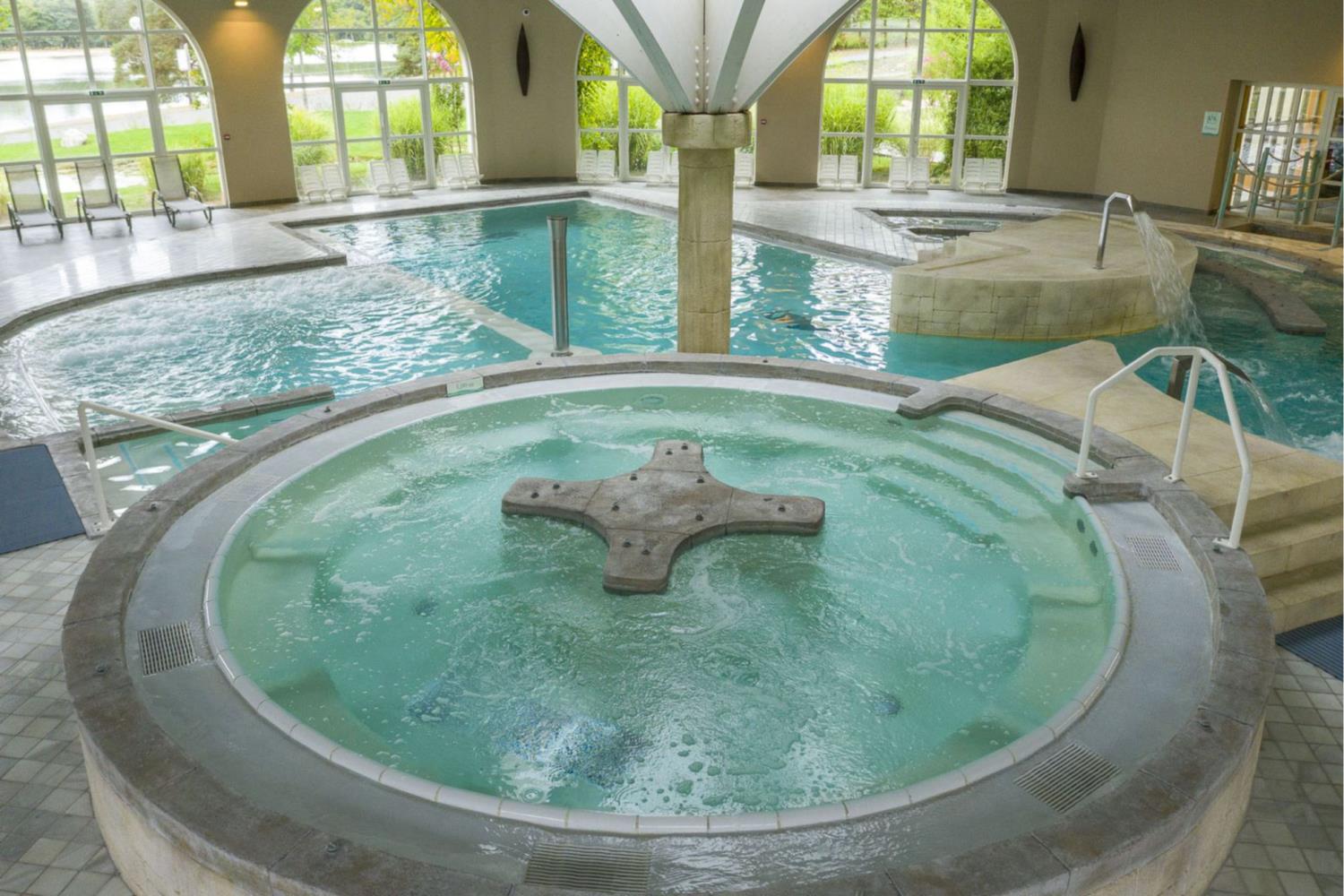 Tree-house Forest Camp 2p