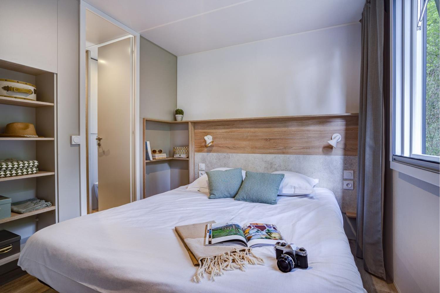 Outdoor terrace and garden at Cottage Keywest Forest Camp 6p 3Bdrms Ai in France