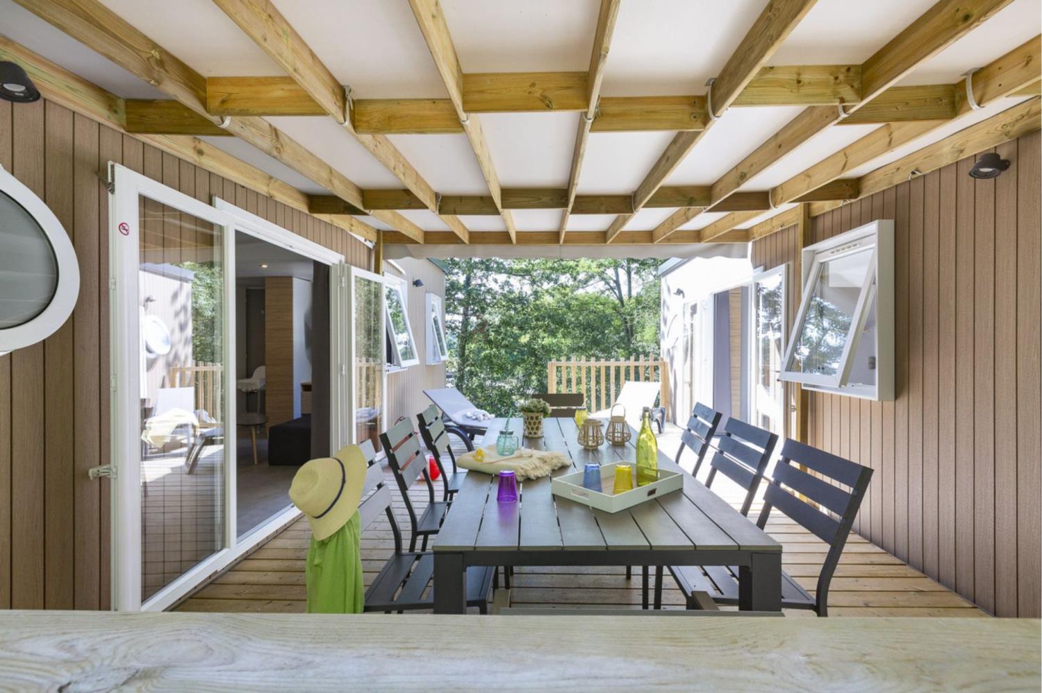 Interior living area at Cottage 10p 6Bdrms AirCon **** in France