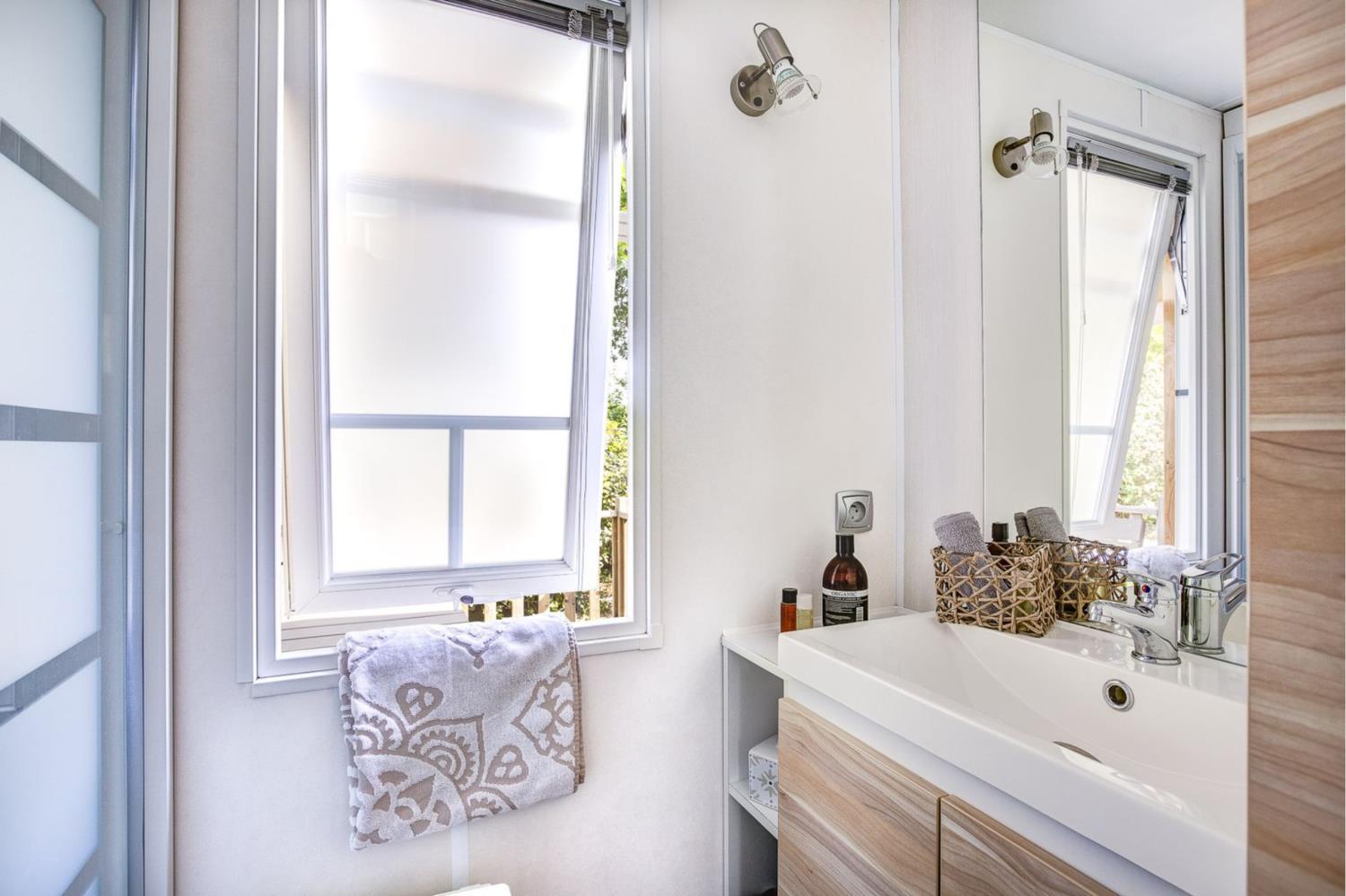 Cottage 5/7p 3Bdrms AirCon ****