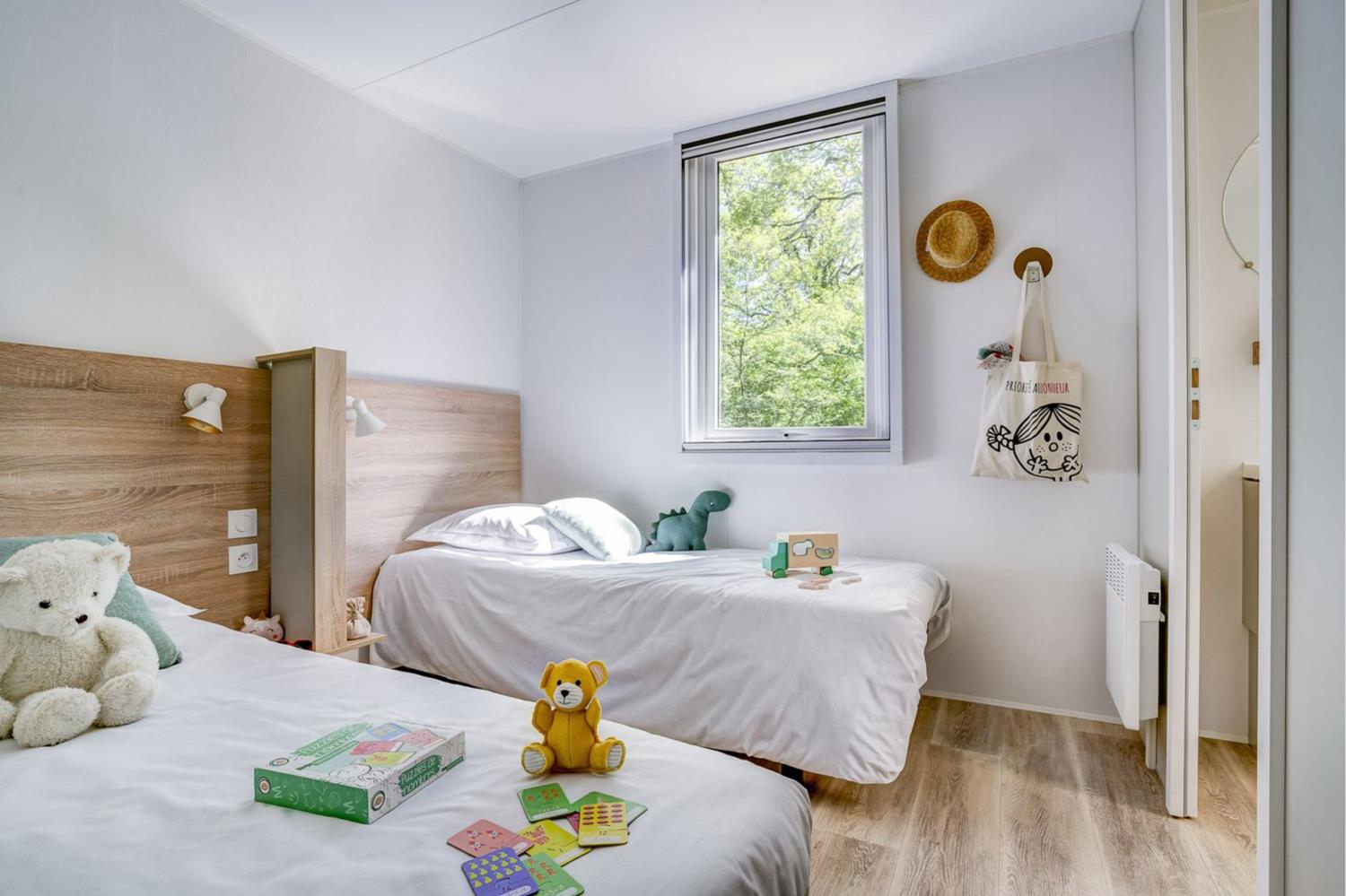 Cottage Garden Forest Camp 4p 2Bdrms Air